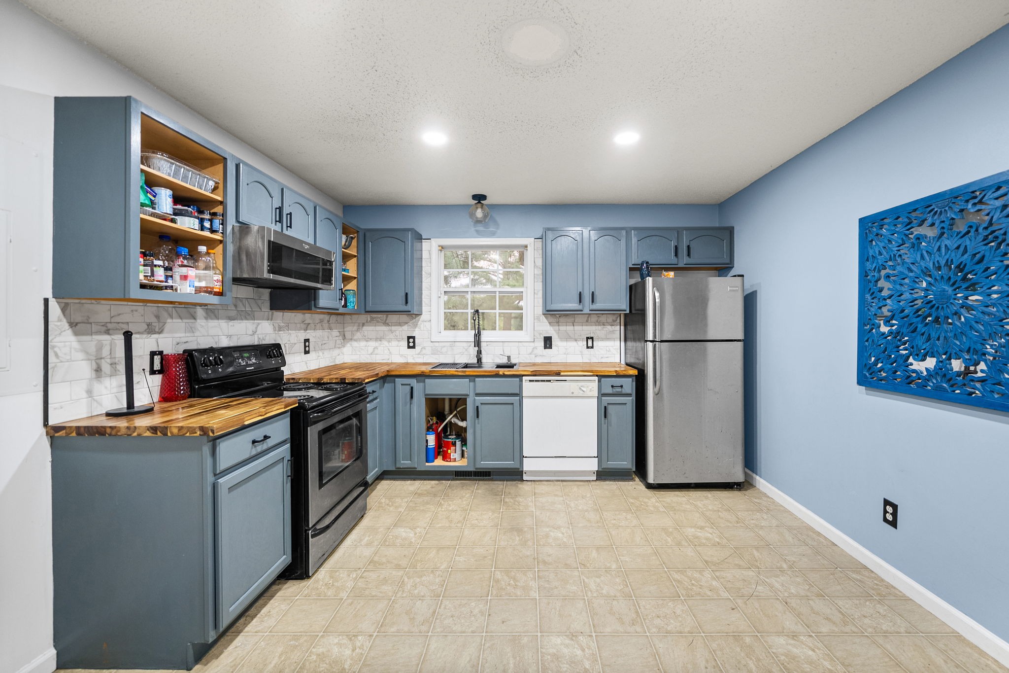 966 Greenwood Ave