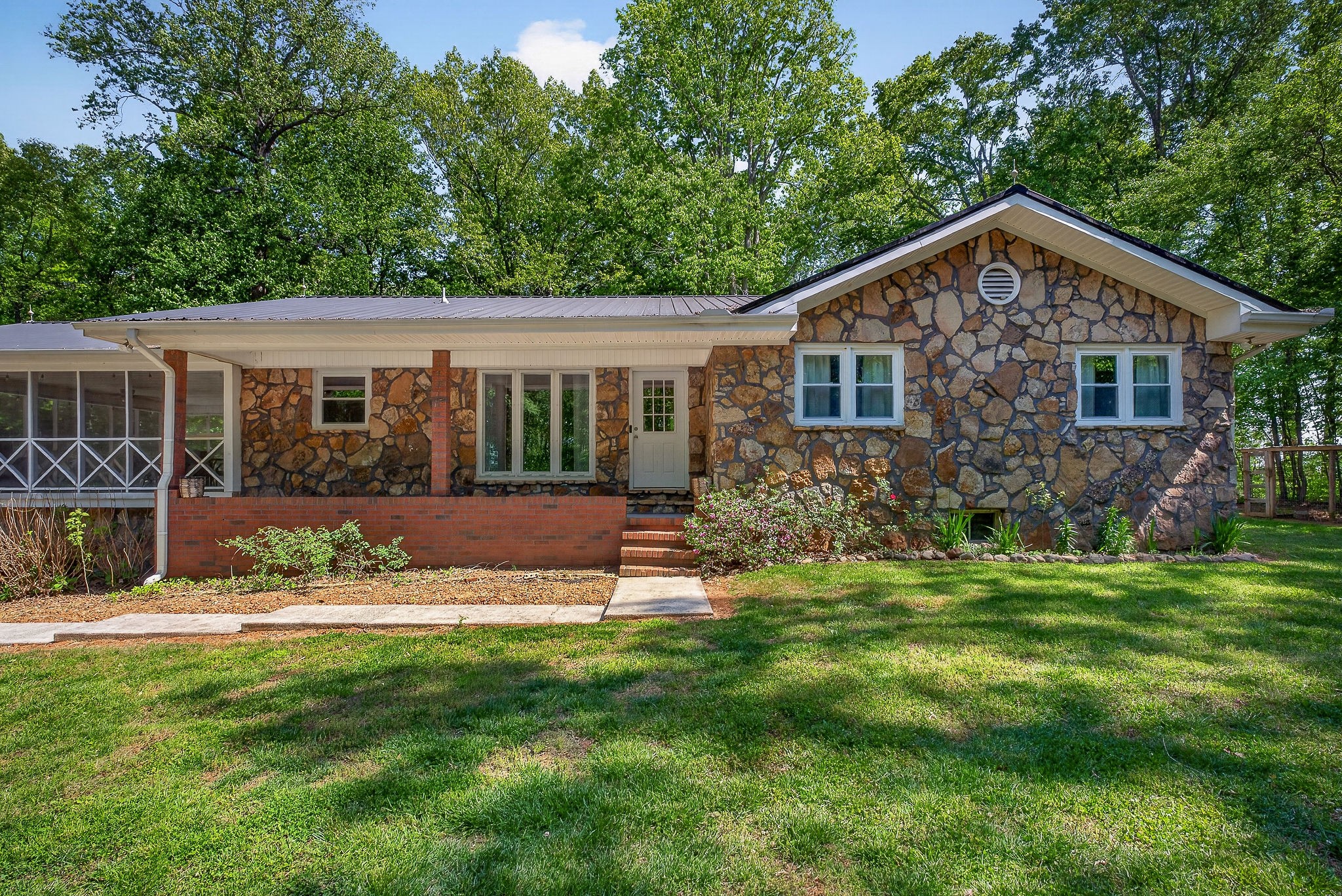 214 Boyd Creek Rd