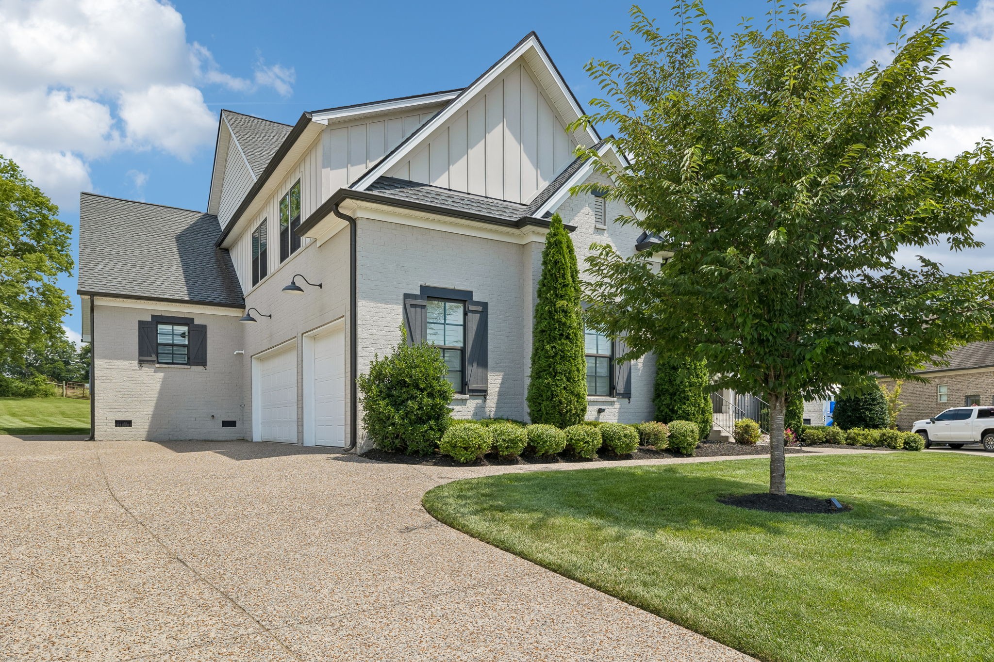 4119 Old Light Cir