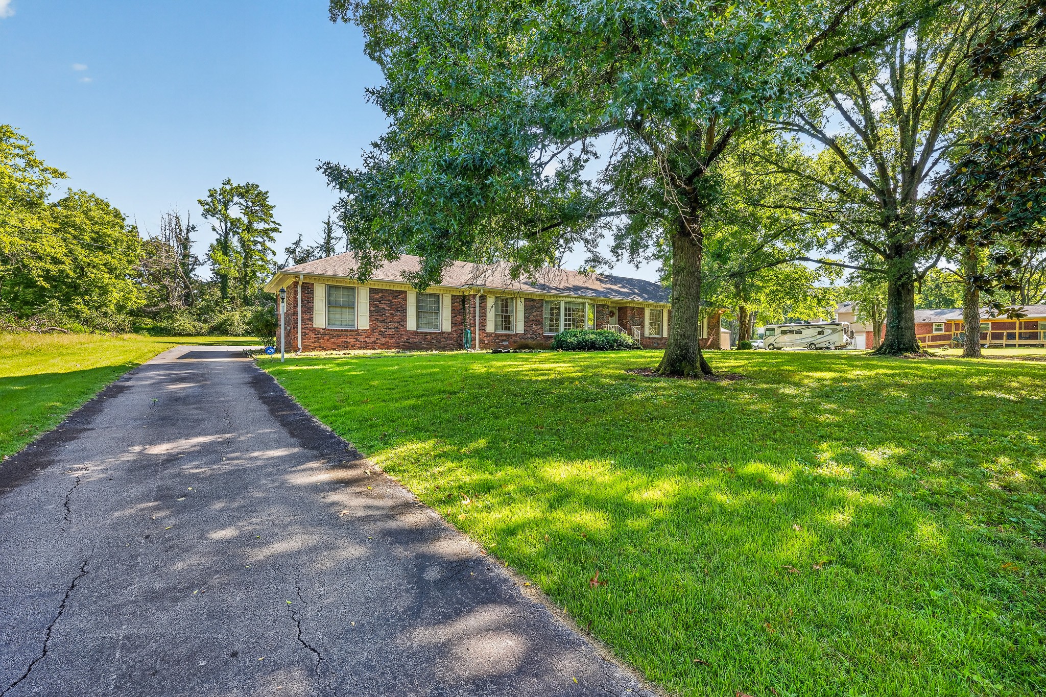 237 Shute Ln