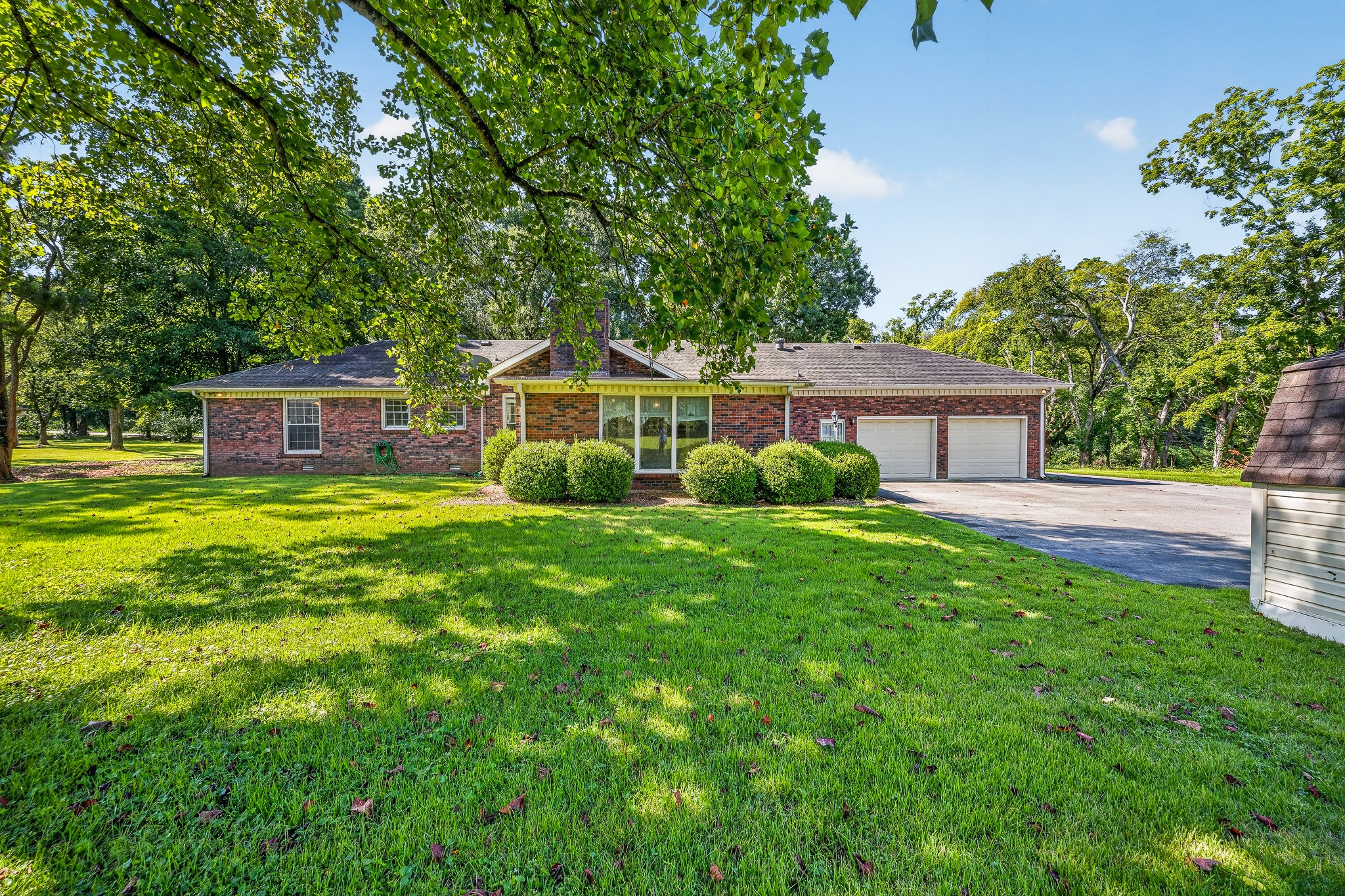 237 Shute Ln