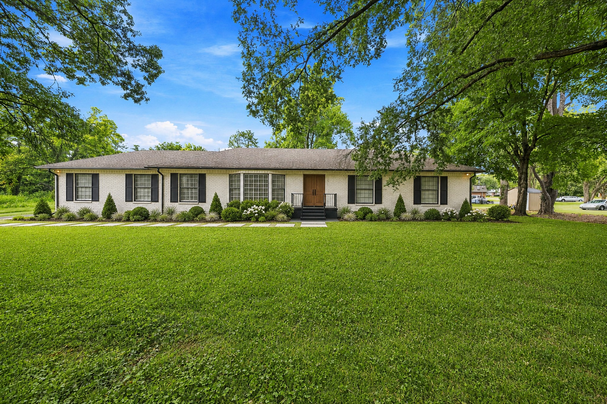 237 Shute Ln