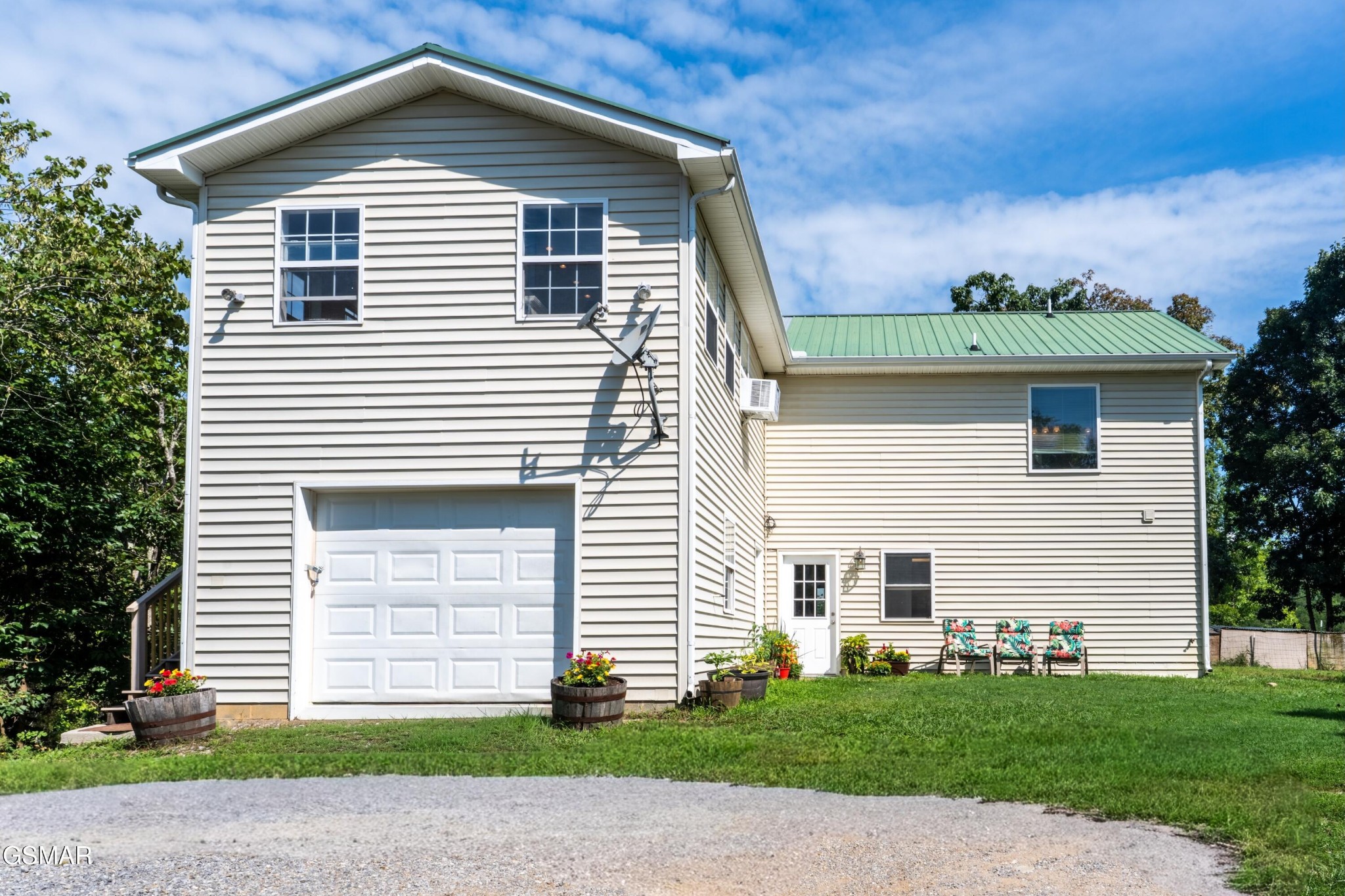 1225 Paradise Lane