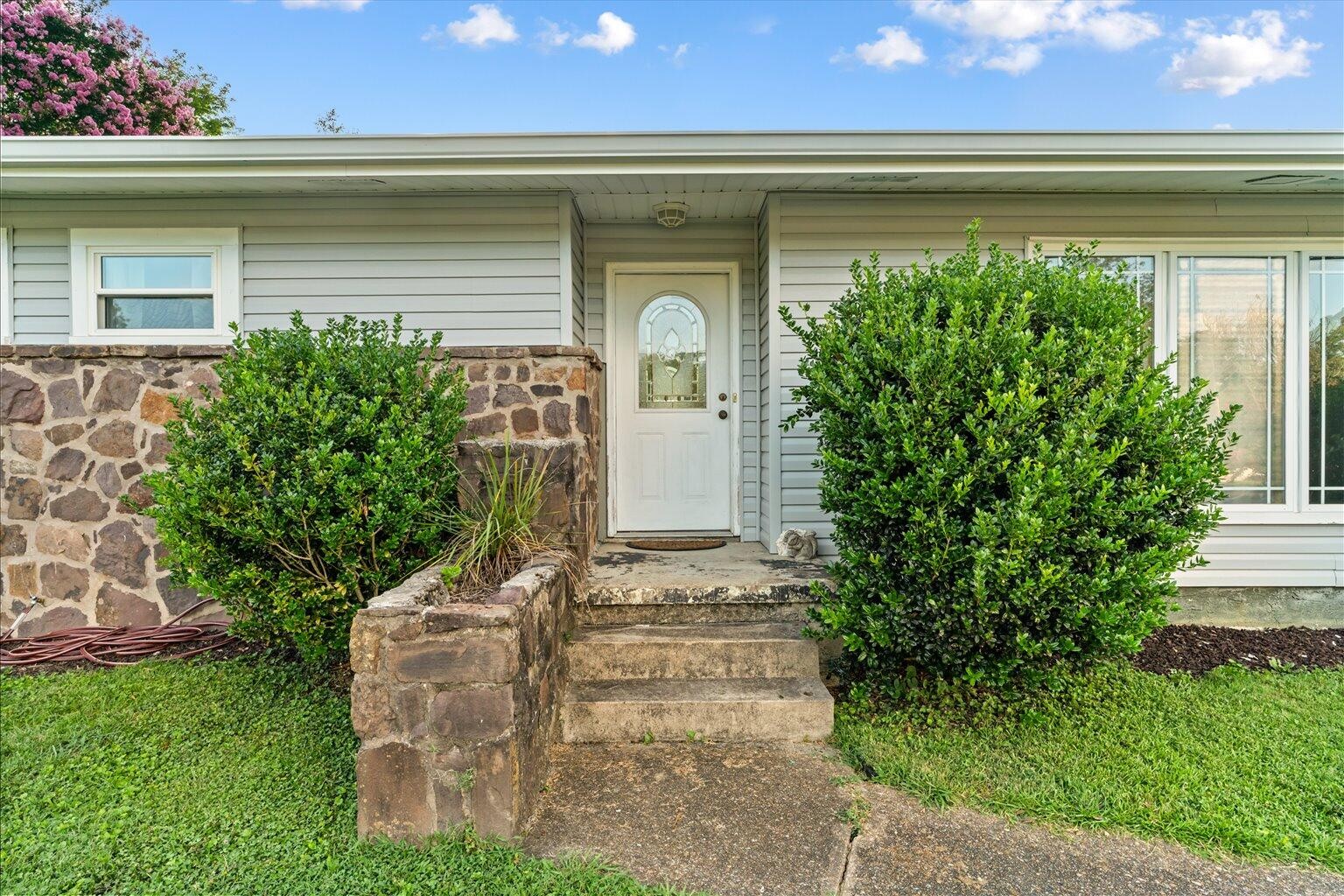 821 Belvoir Terrace