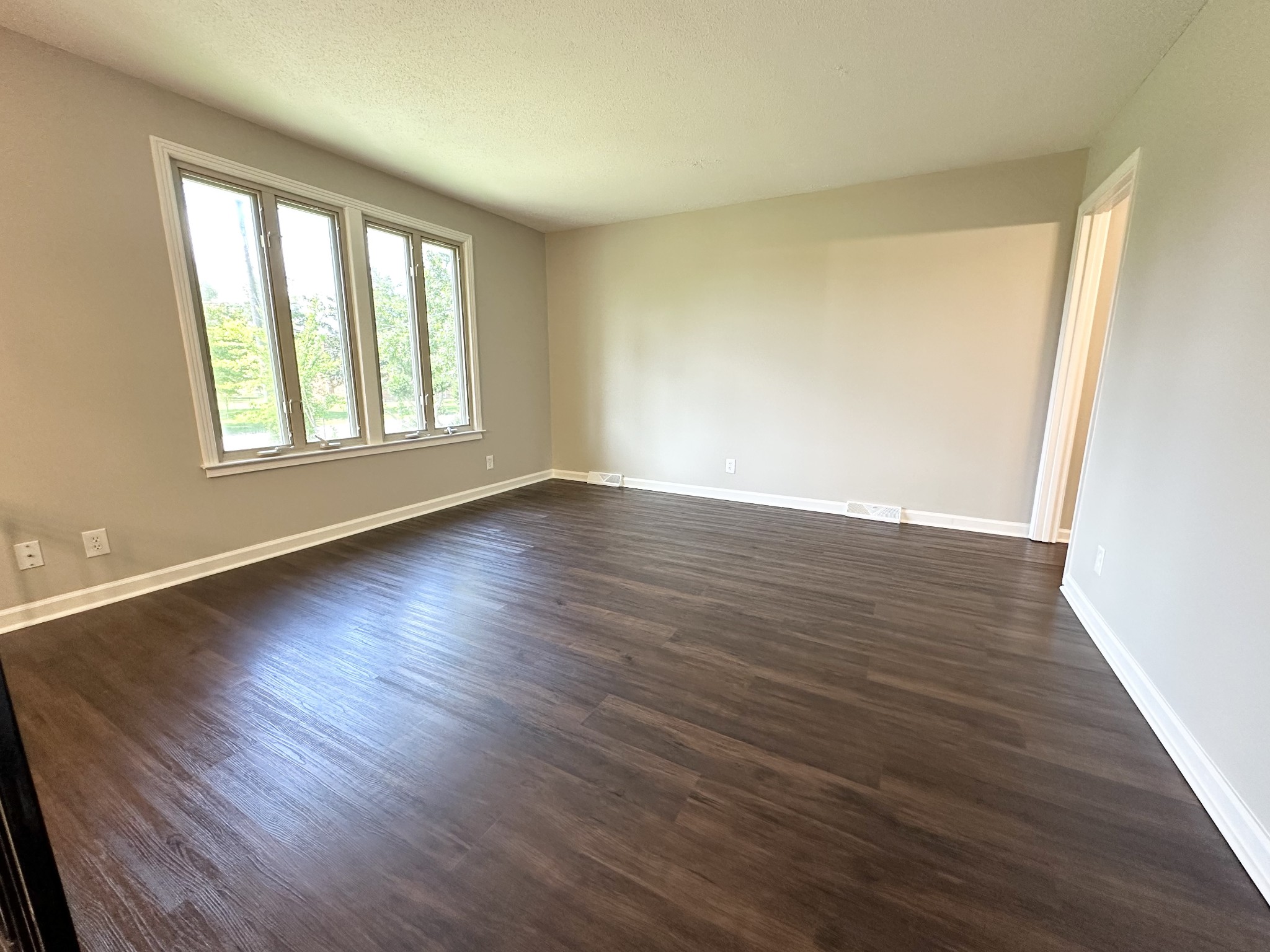 307 Bancroft Dr