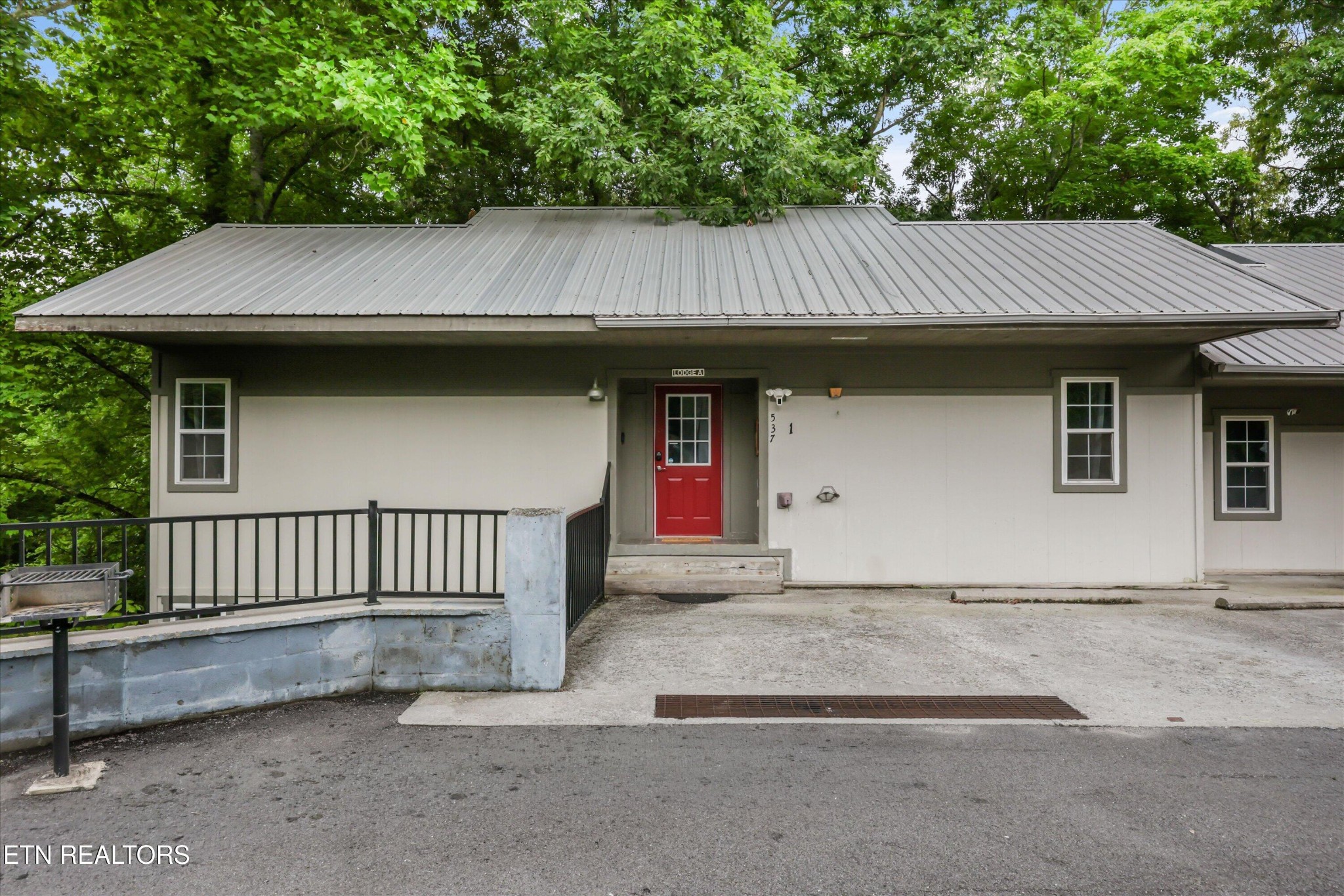 516537 Proffitt Rd Johnson Ln