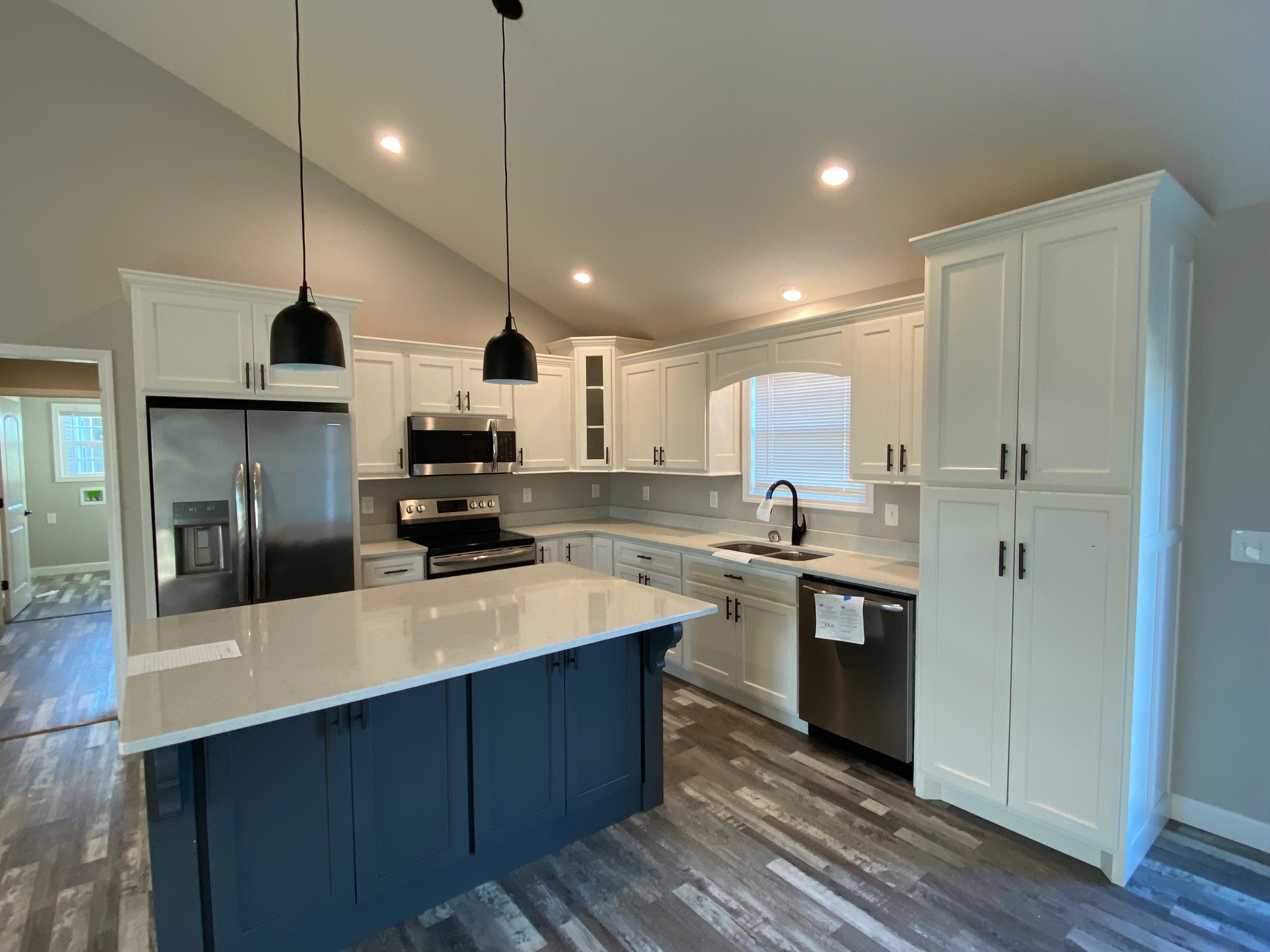 102 Willow Hill Ct