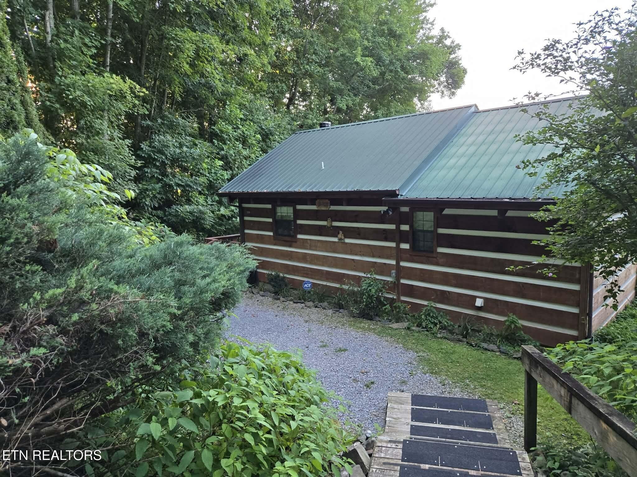 994 Emilyville Way