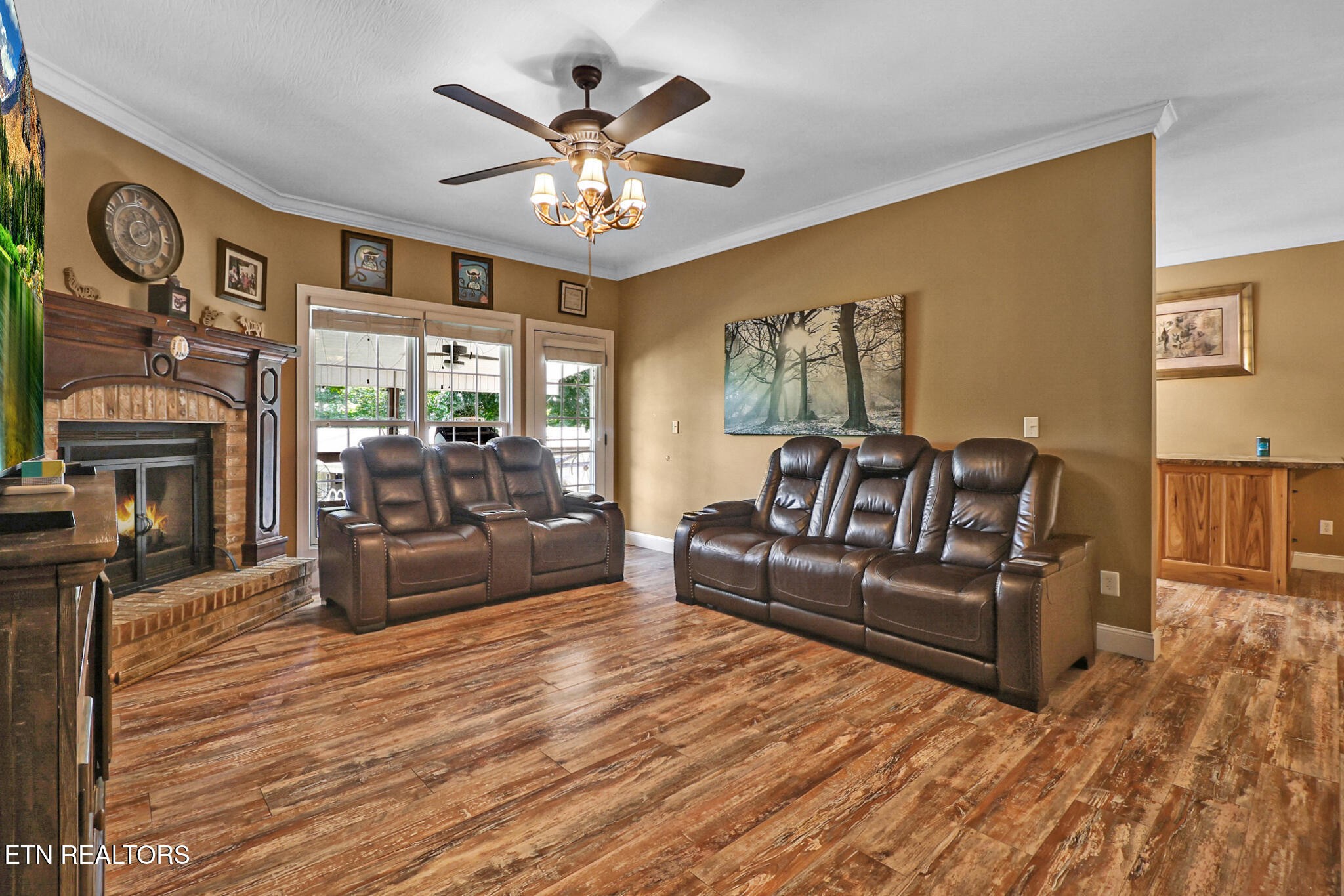 504 Ridge Top Drive