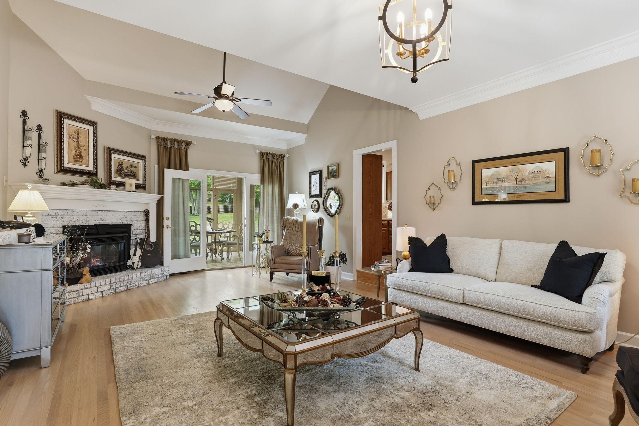 201 Buchanan Cir