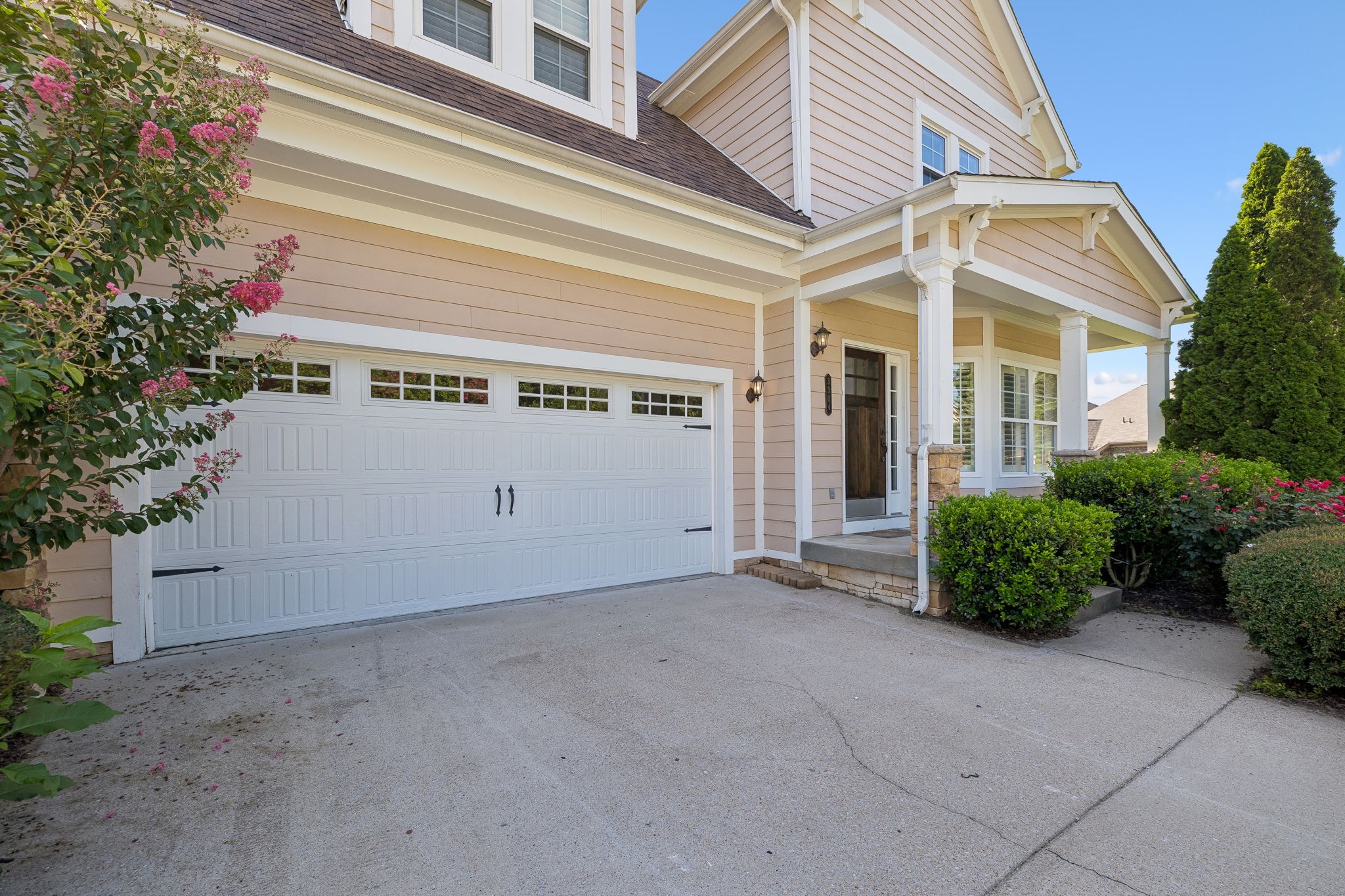 3304 Redmon Hl