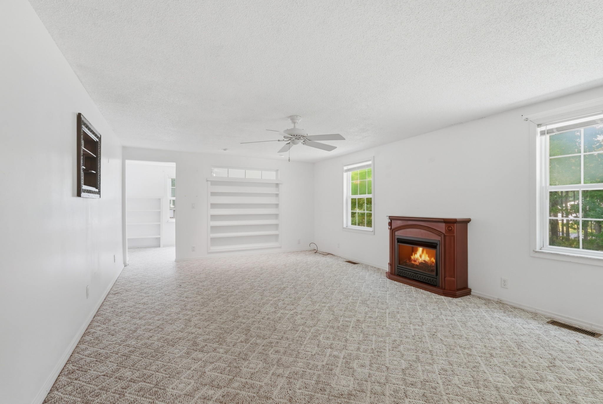 1031 Laurelwood Dr