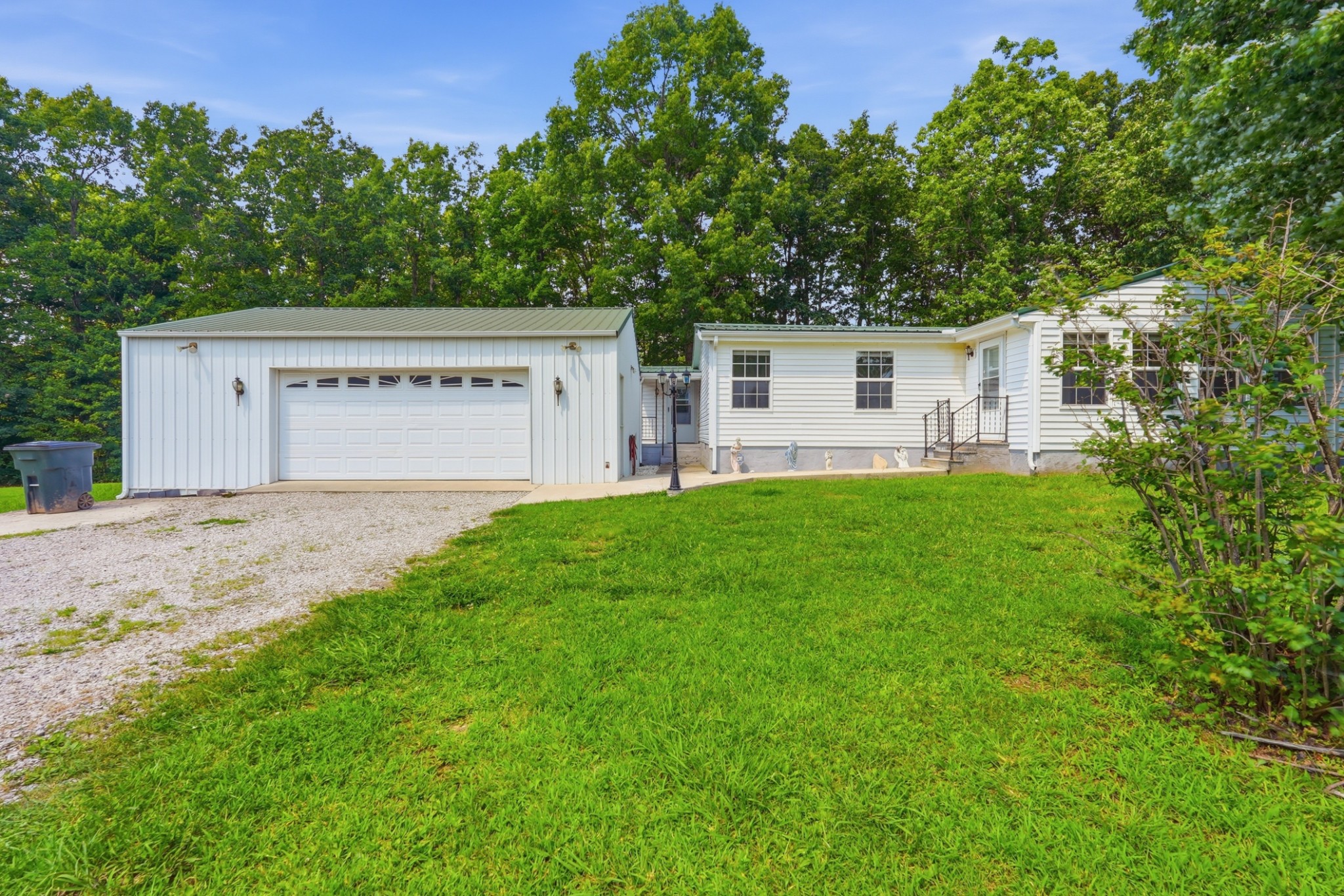 1031 Laurelwood Dr