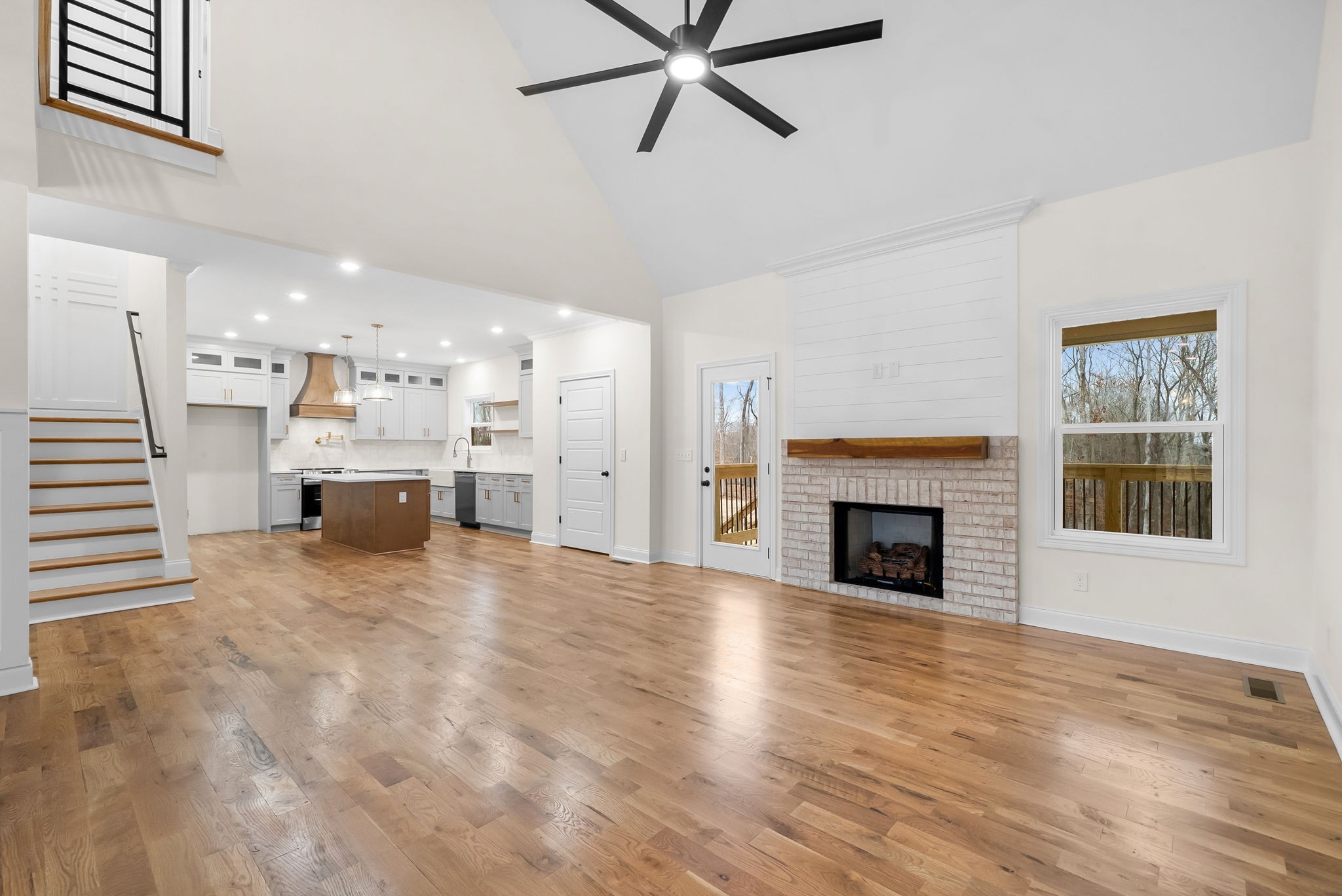 1800 Gholson Rd