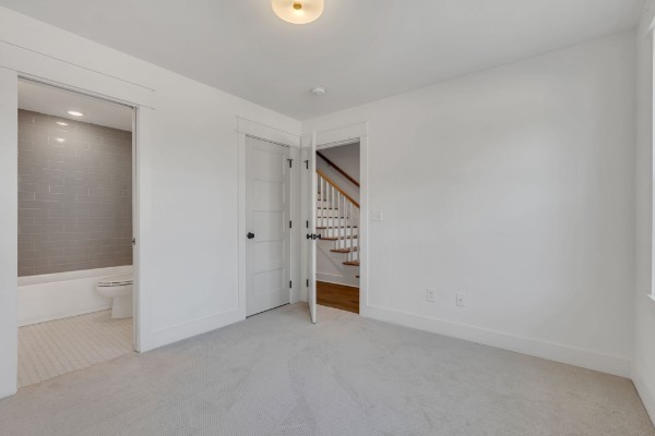 2019 Maple View Ln