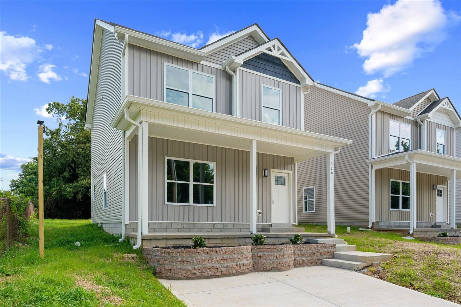 320 Mitchell St