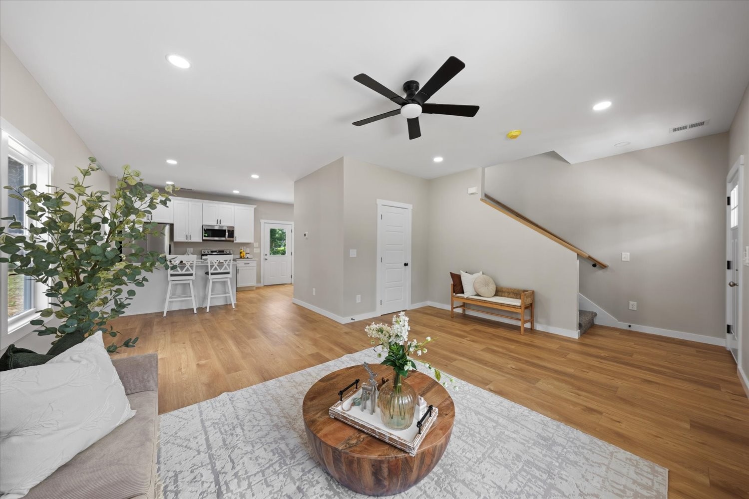 320 Mitchell St