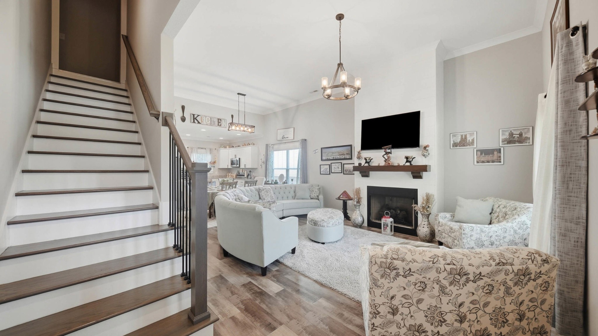 233 Eastview Cove Drive, SE
