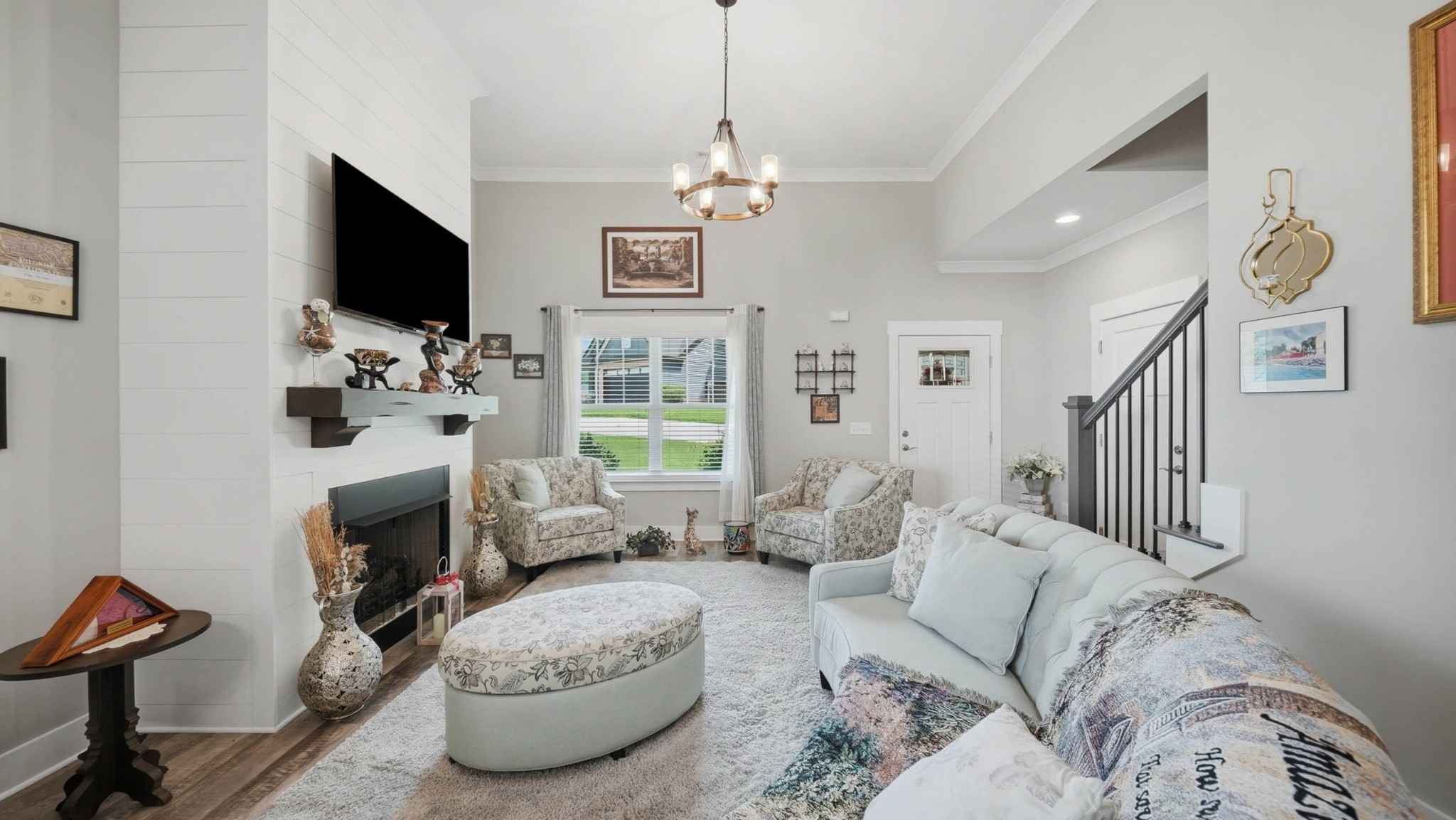 233 Eastview Cove Drive, SE