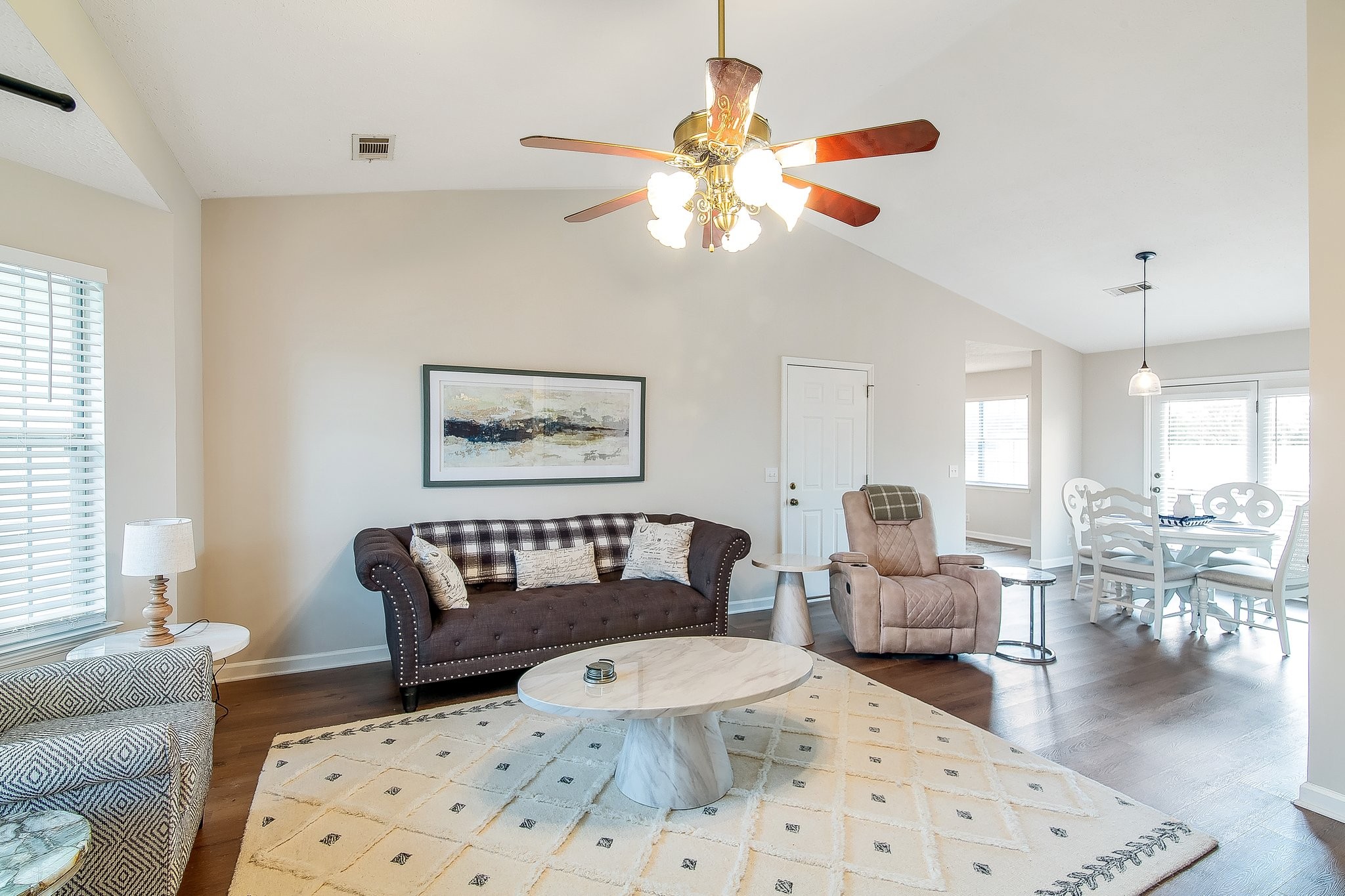 77 Rolling Meadows Dr