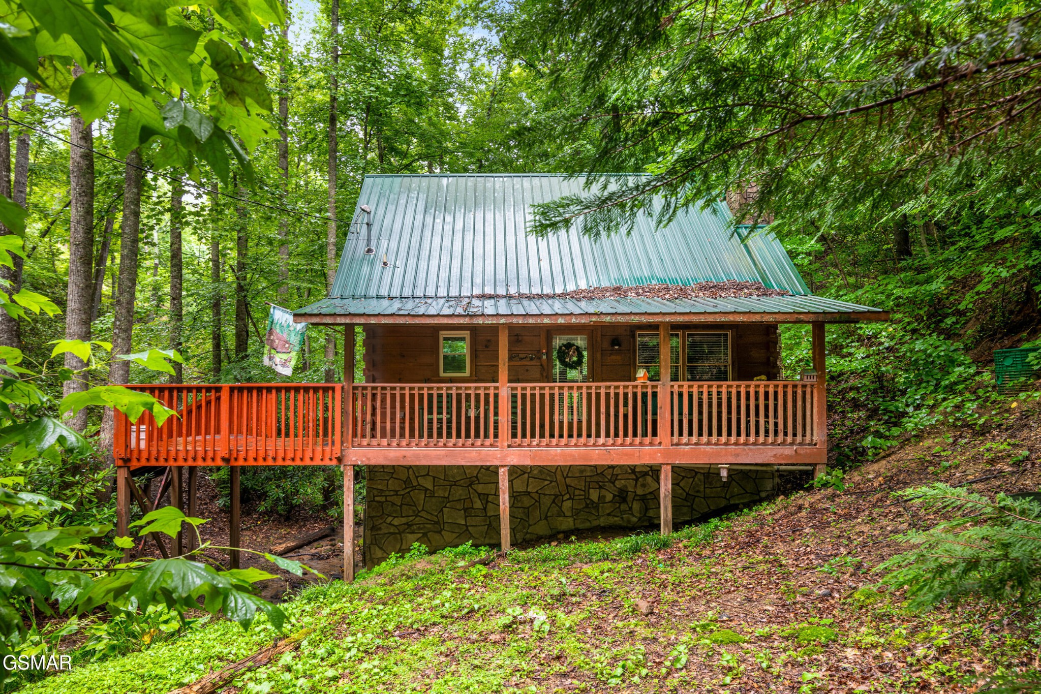 1823 Laurel Valley Way