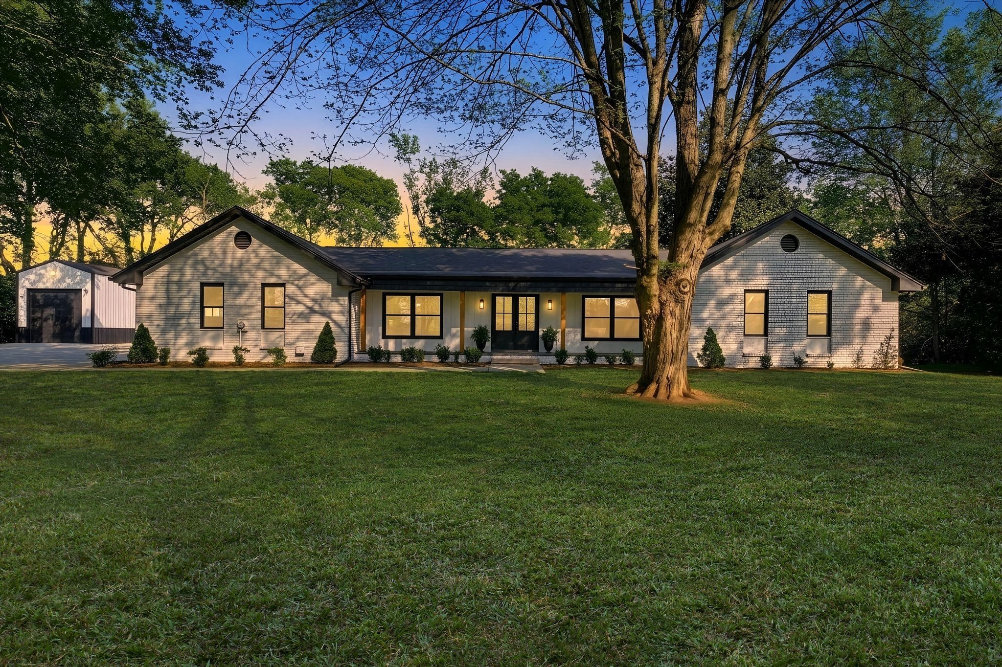 301 Rosebrook Dr