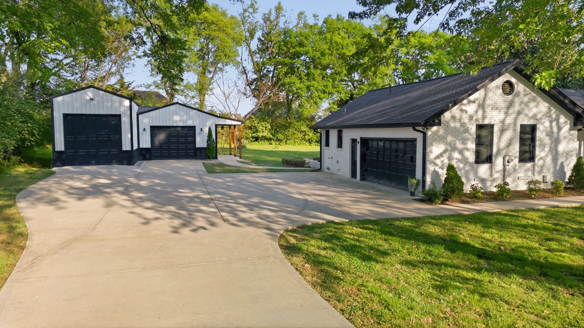 301 Rosebrook Dr