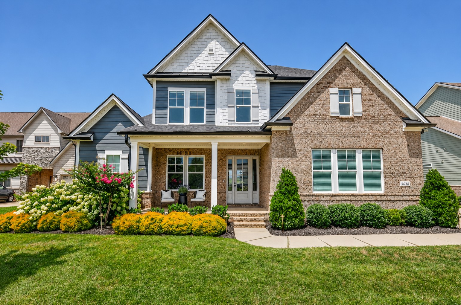 5638 Eaglemont Dr