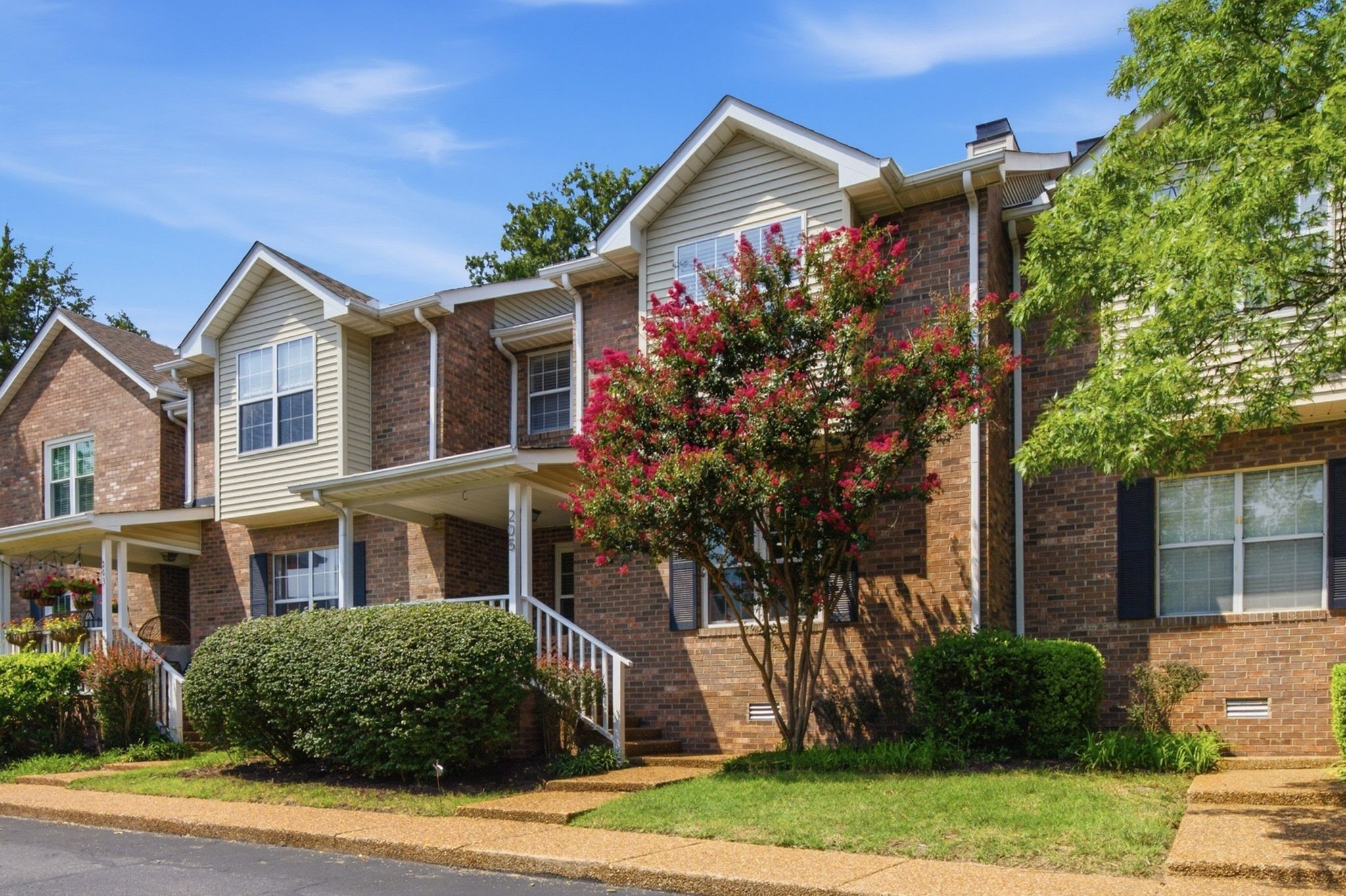 205 Pepper Ridge Cir