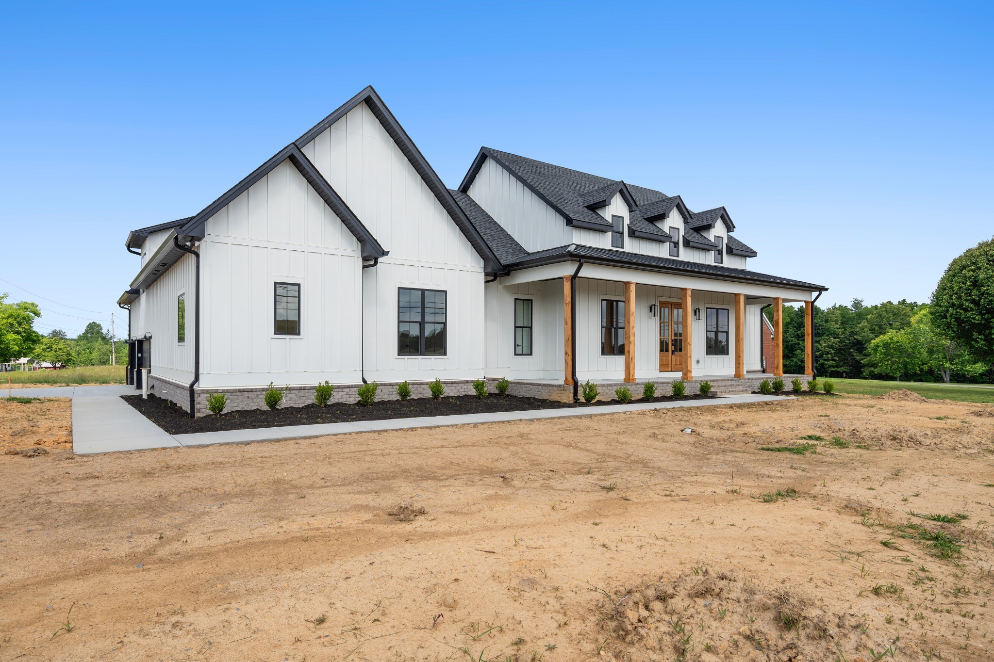 2622 Deer Creek Ln