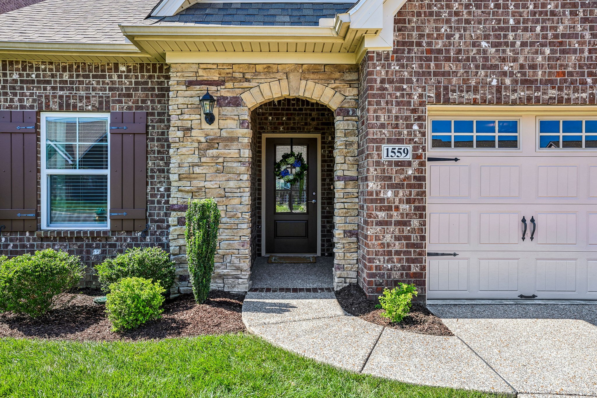 1559 Cedarbrooke Ln
