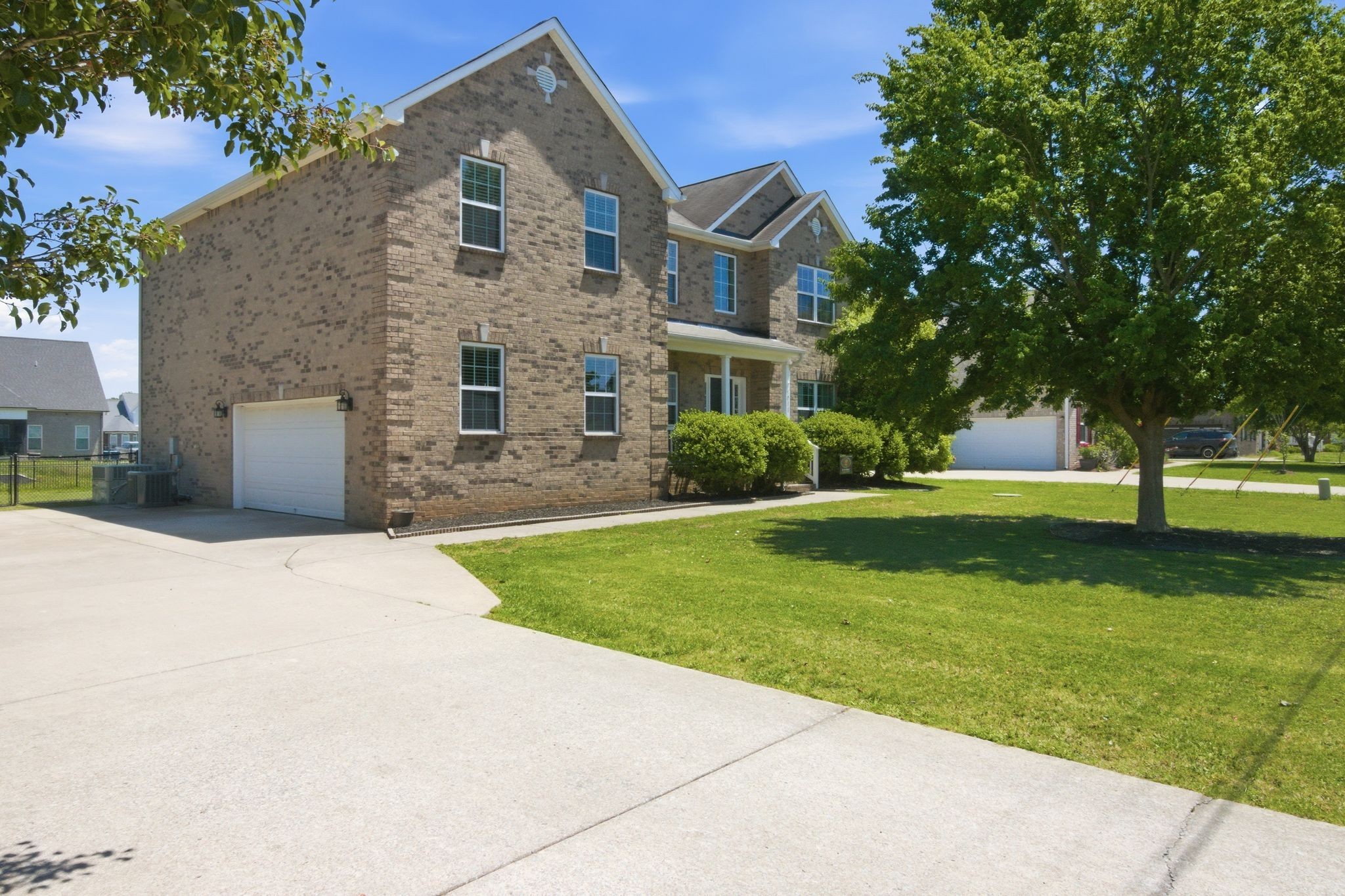 1011 Laramie Ct