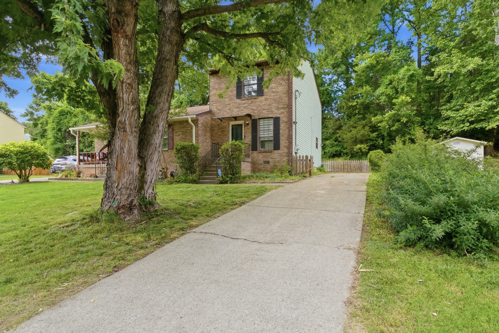 3332 Lakeside Pl