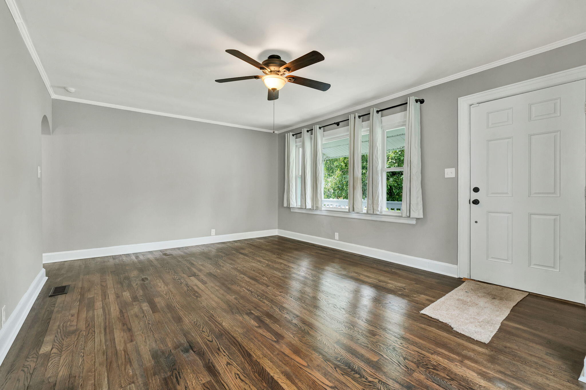 806 Willow Street, NW