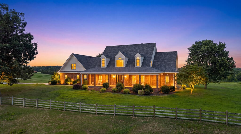 559 White Road, SE