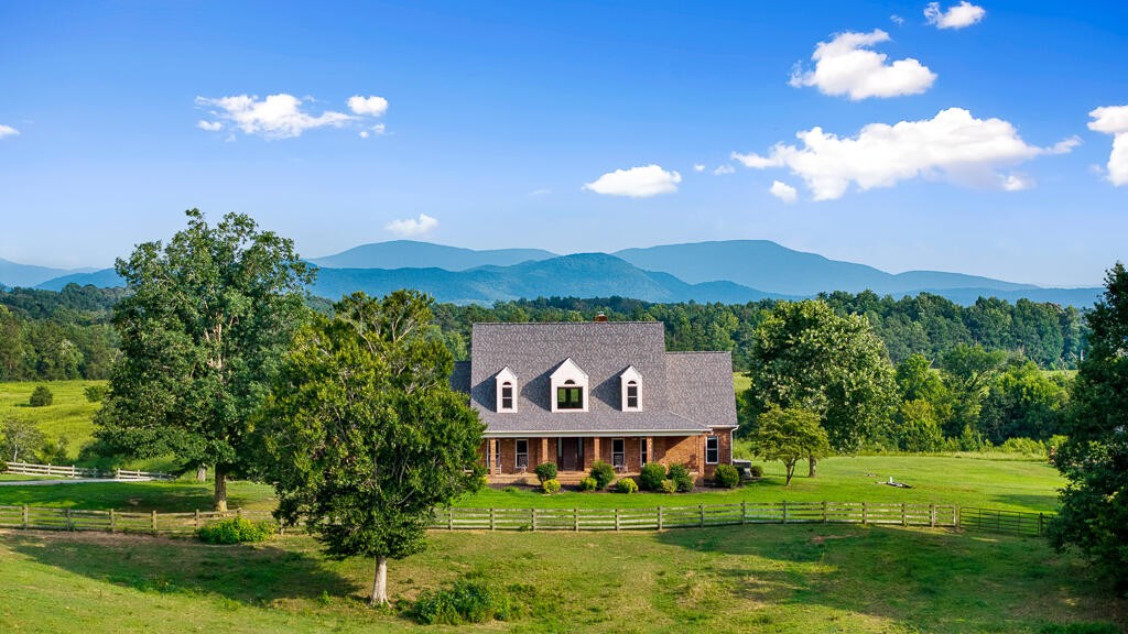 559 White Road, SE