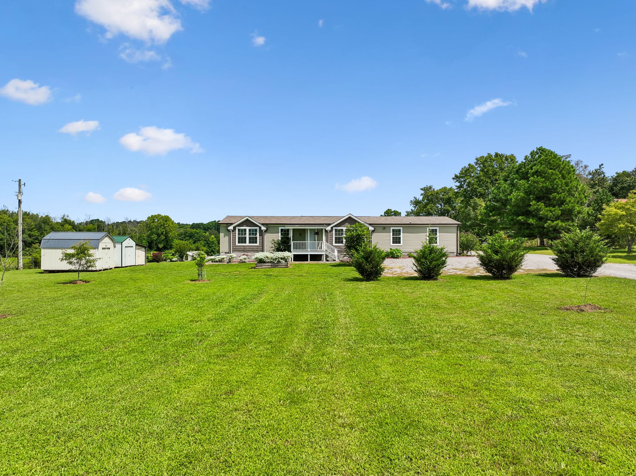 475 Edwards Rd