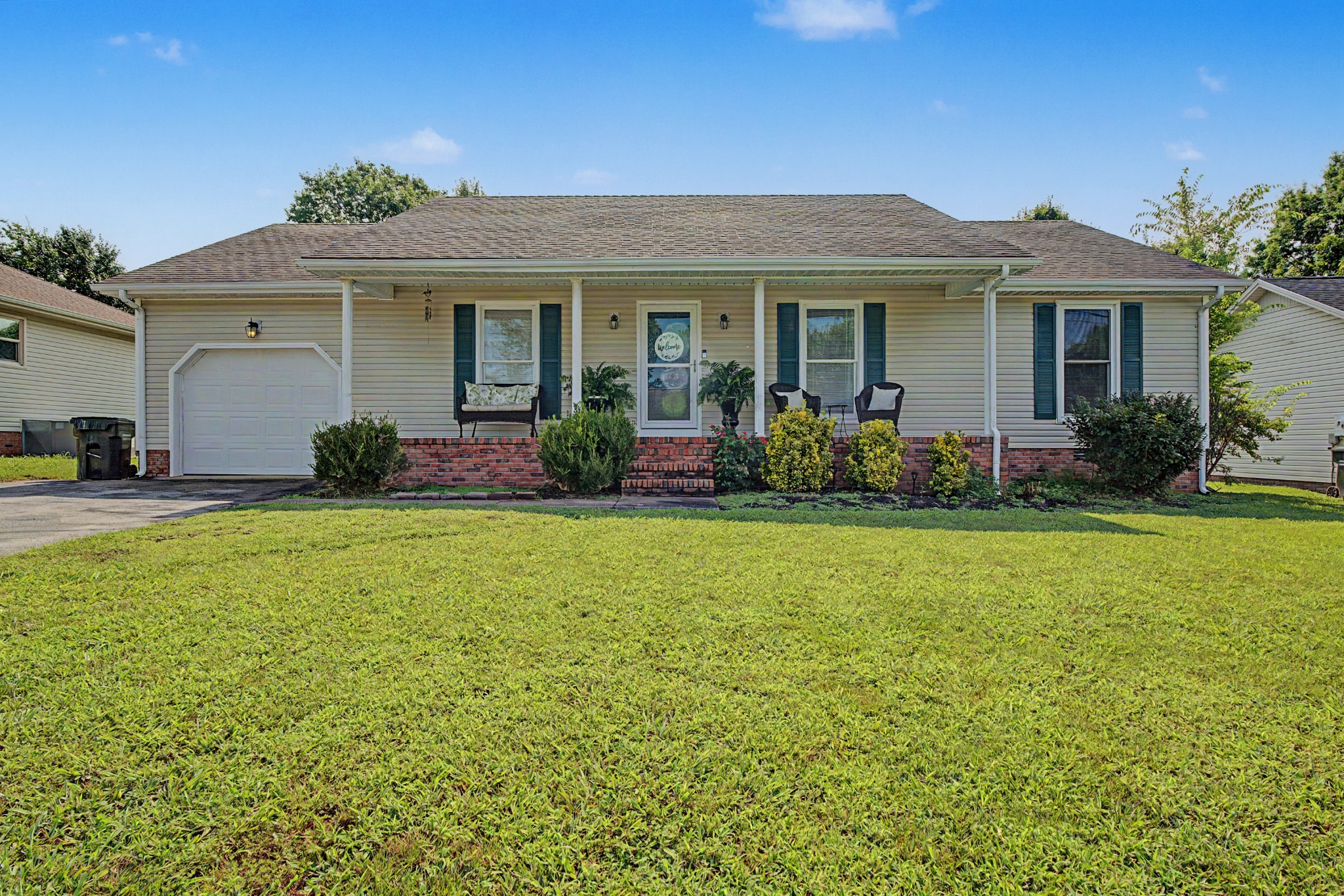 583 Winchester Dr