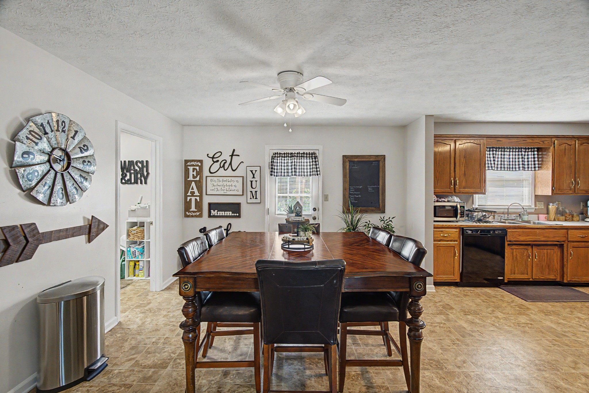 583 Winchester Dr
