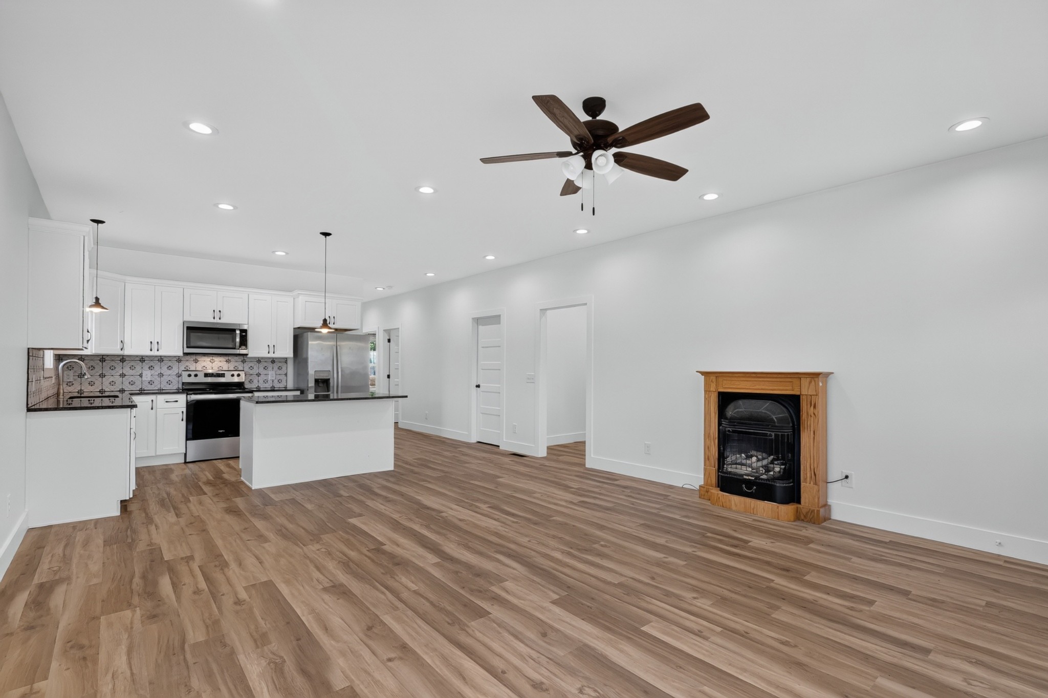 170 Honeysuckle Ln