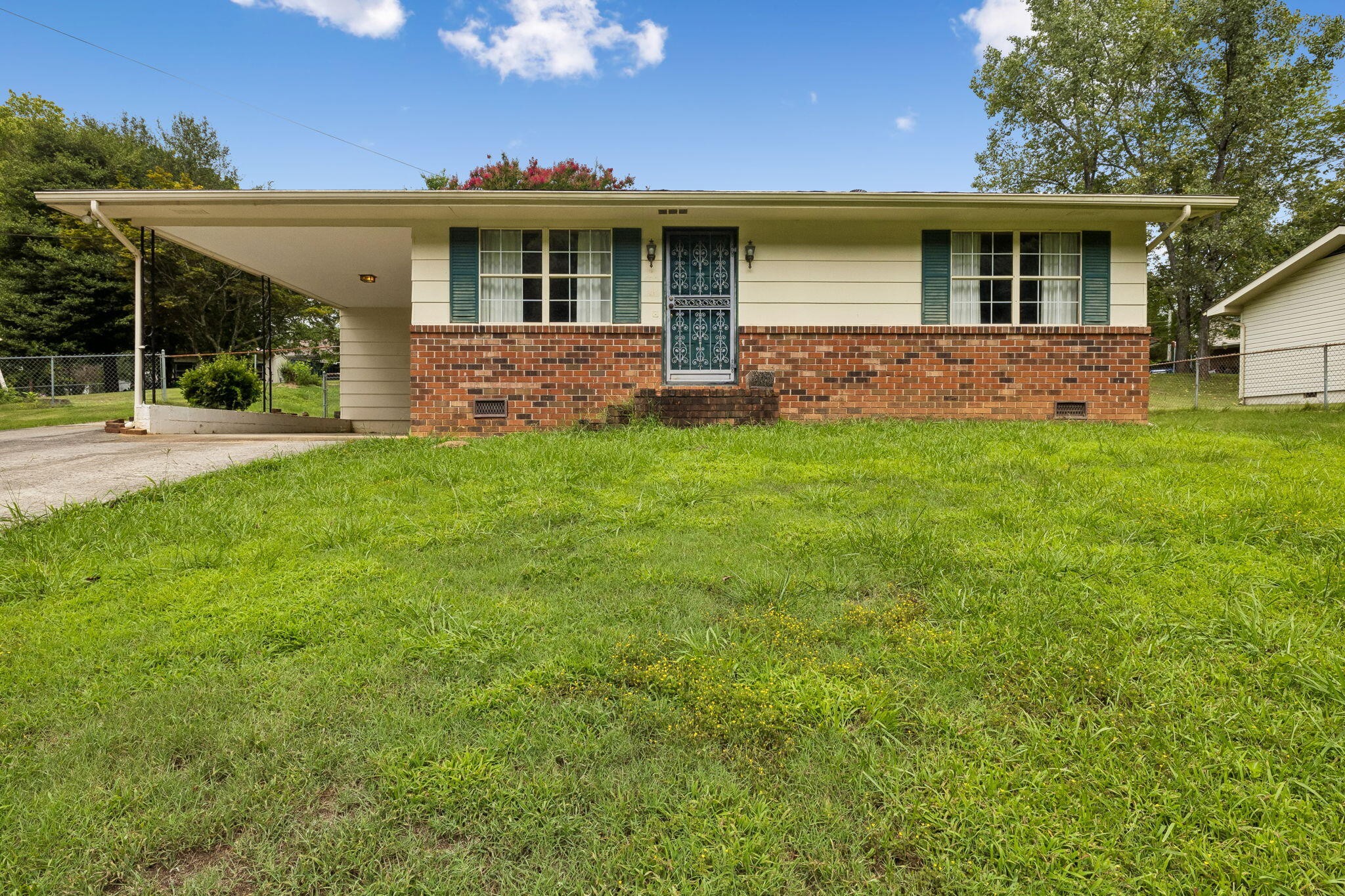 521 E Sunset Drive