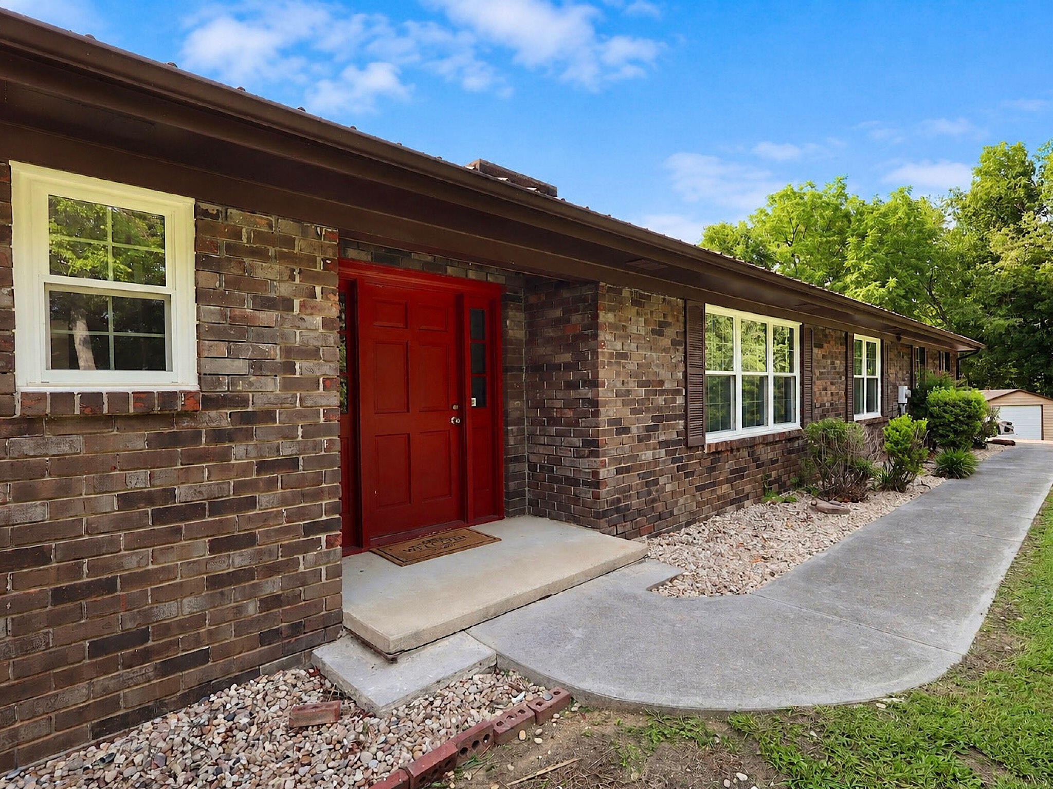 725 Oak Grove Road