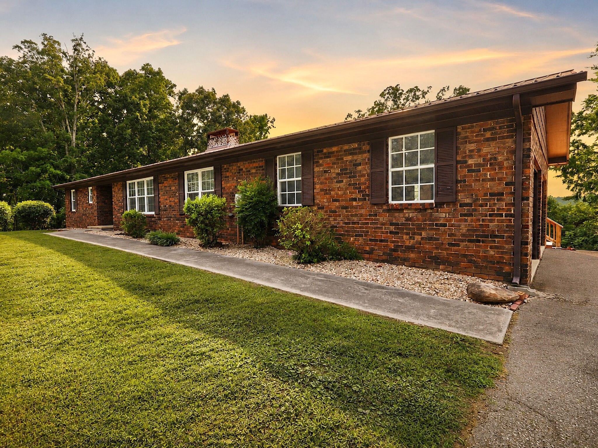 725 Oak Grove Road