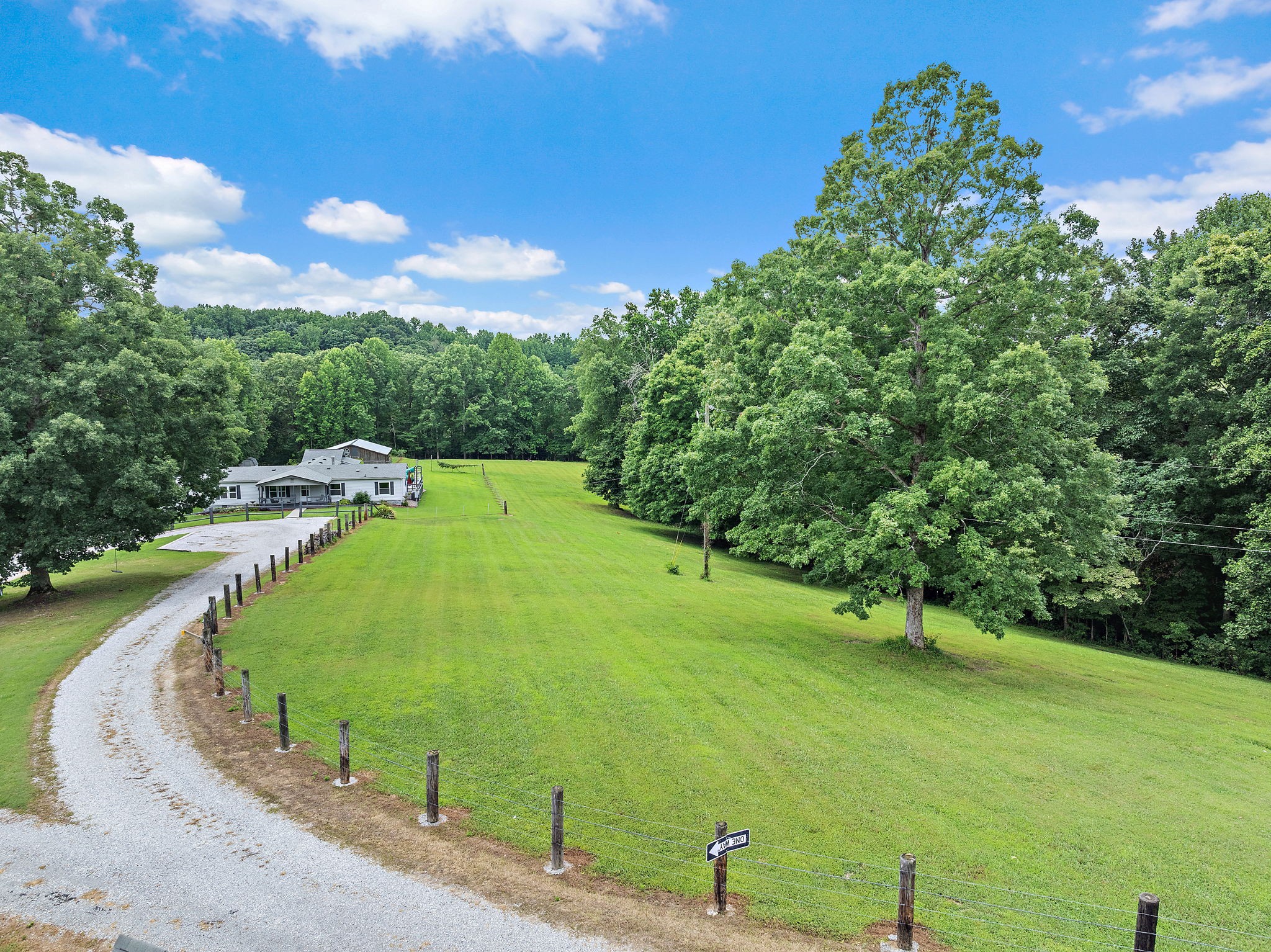1333 Roberts Rd