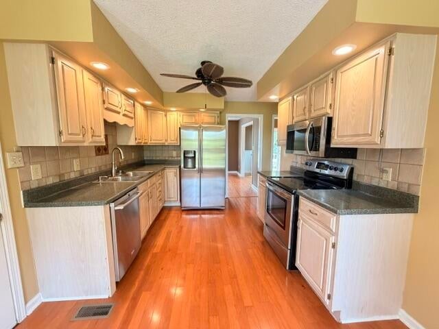 313 Dawn Dr