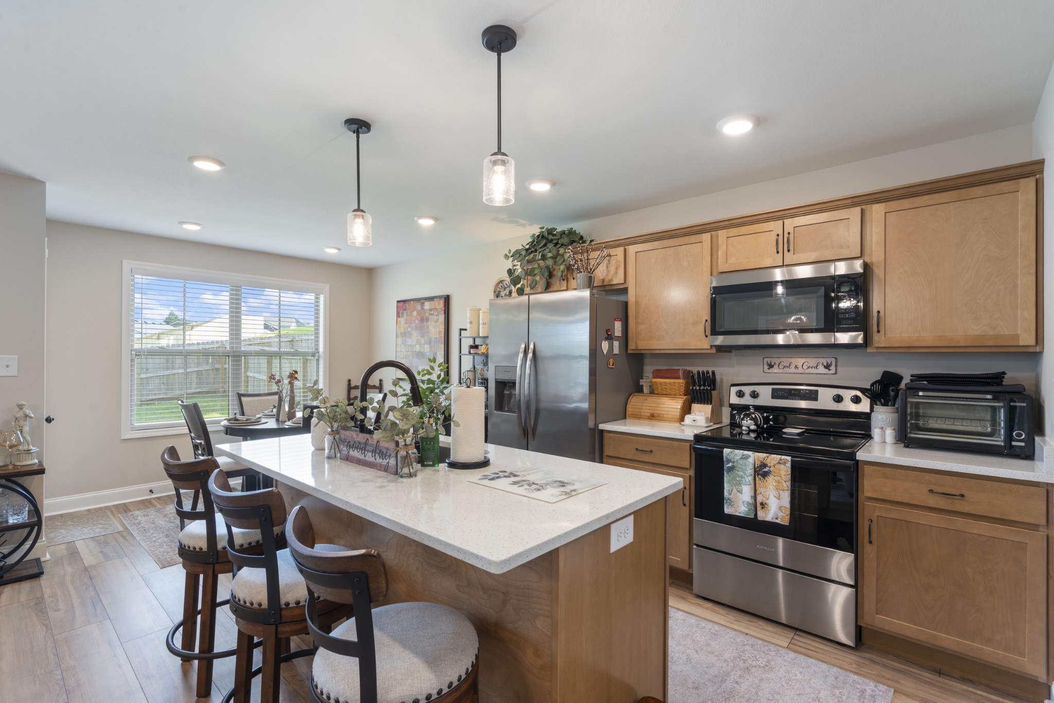 1386 Isaiah Dr
