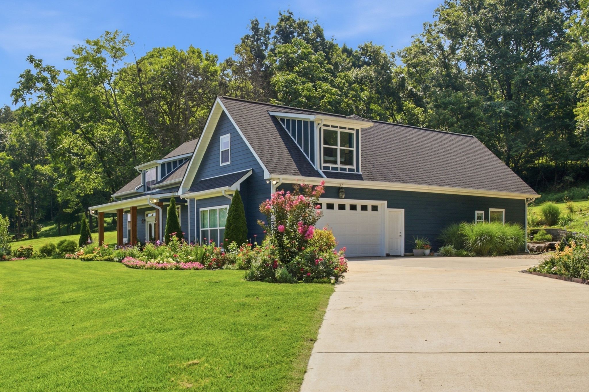 1007 Scenic Dr
