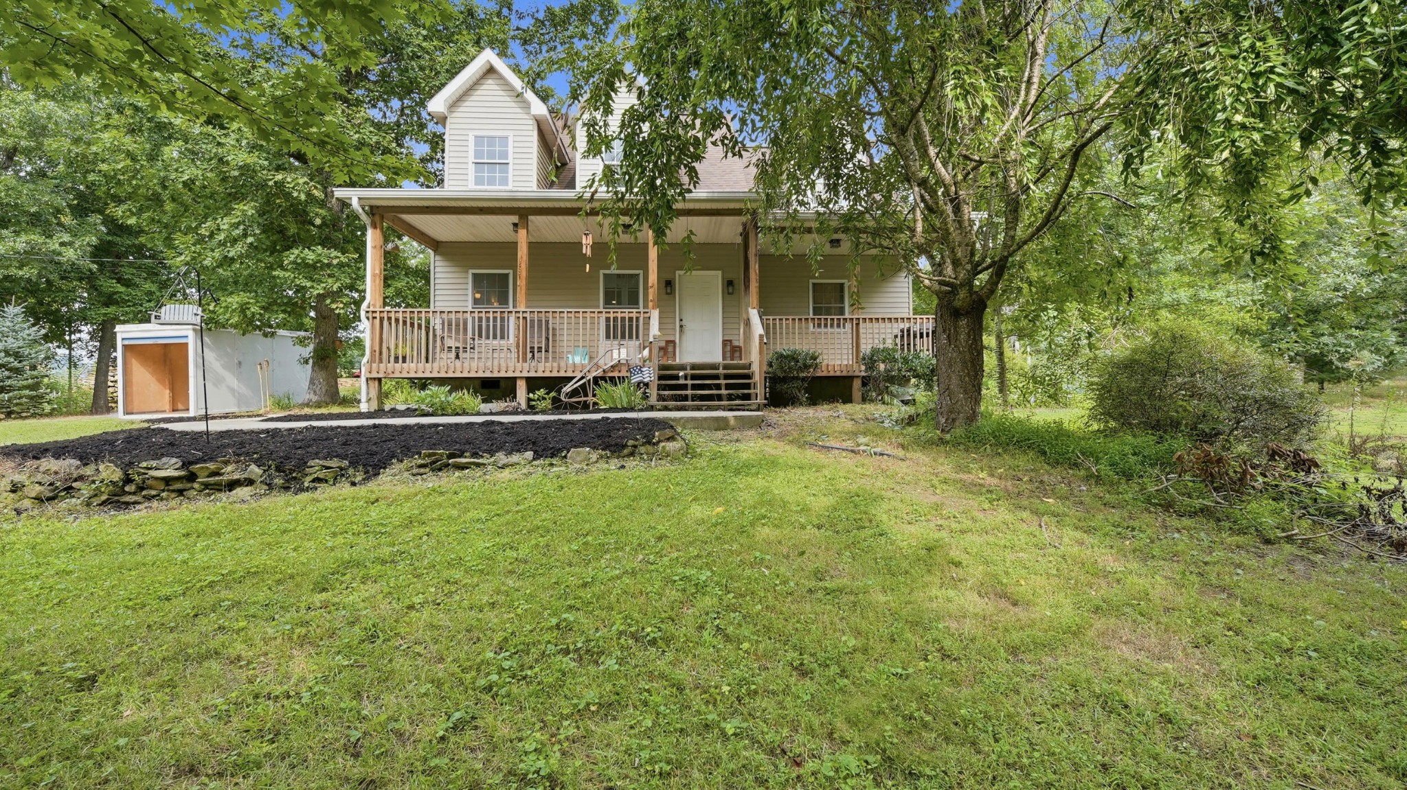 242 Robert Simmons Road