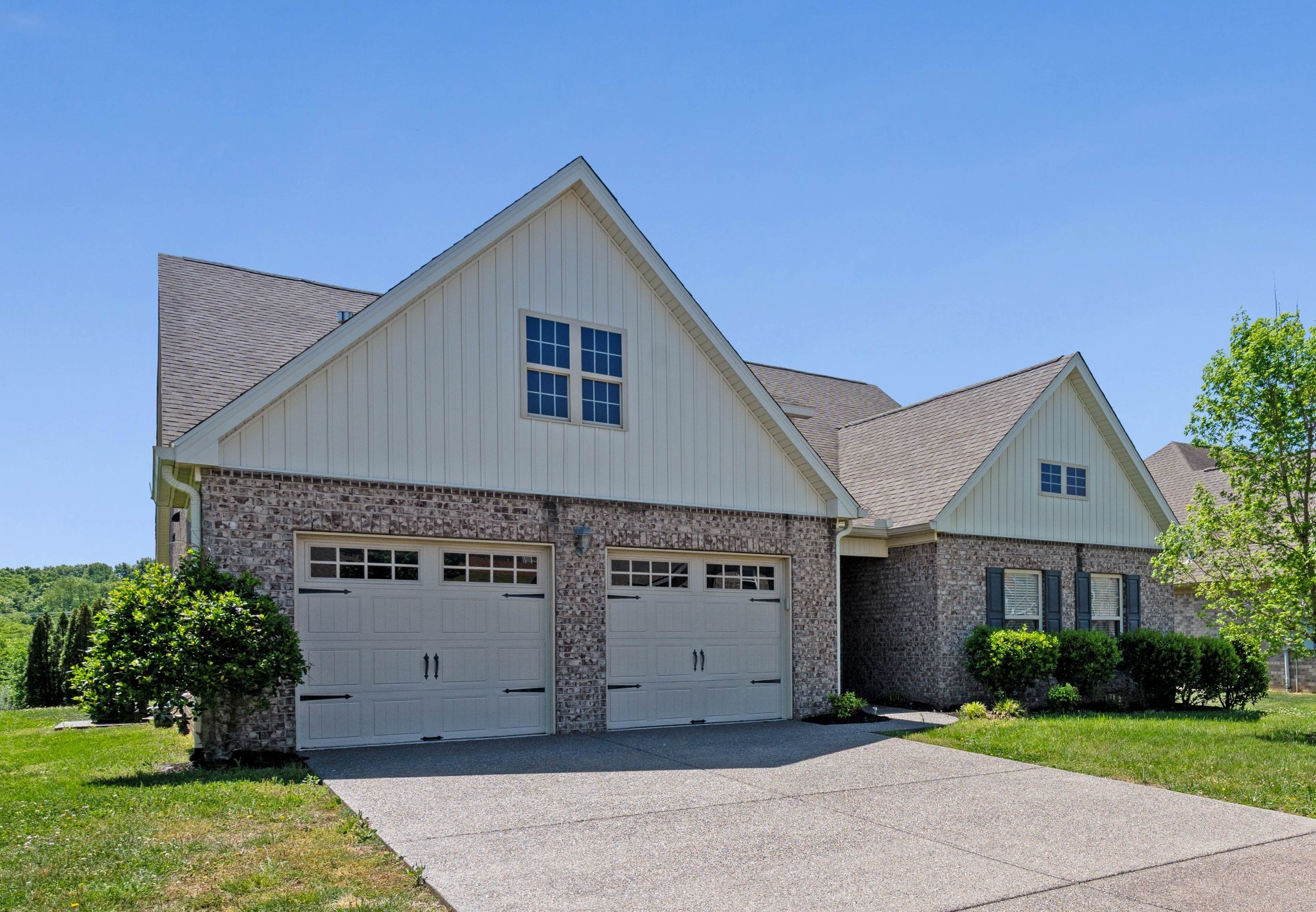 168 Meandering Dr