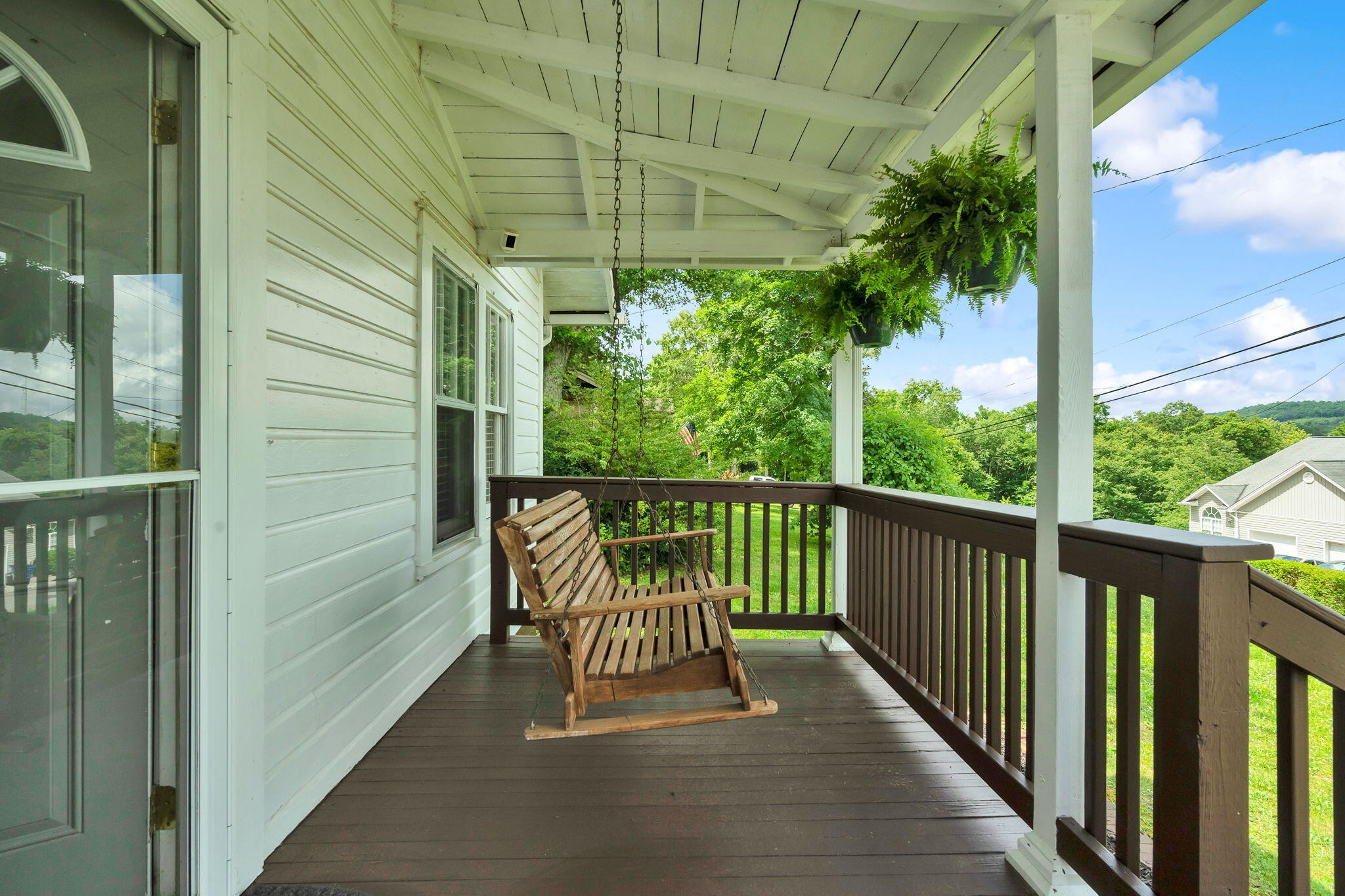 453 Crest Drive, SW